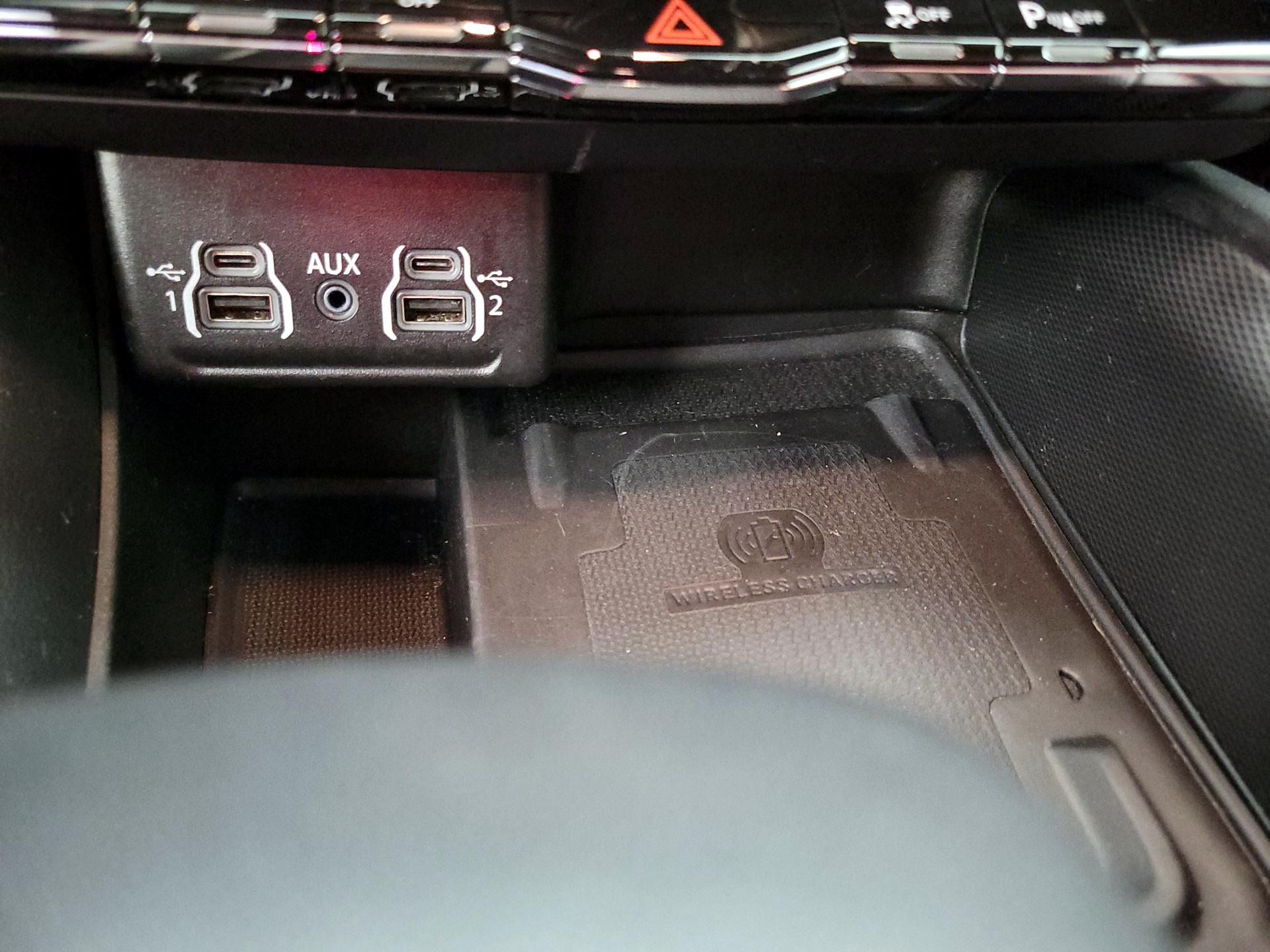 Thumbnail: 2022 Dodge Durango - 18