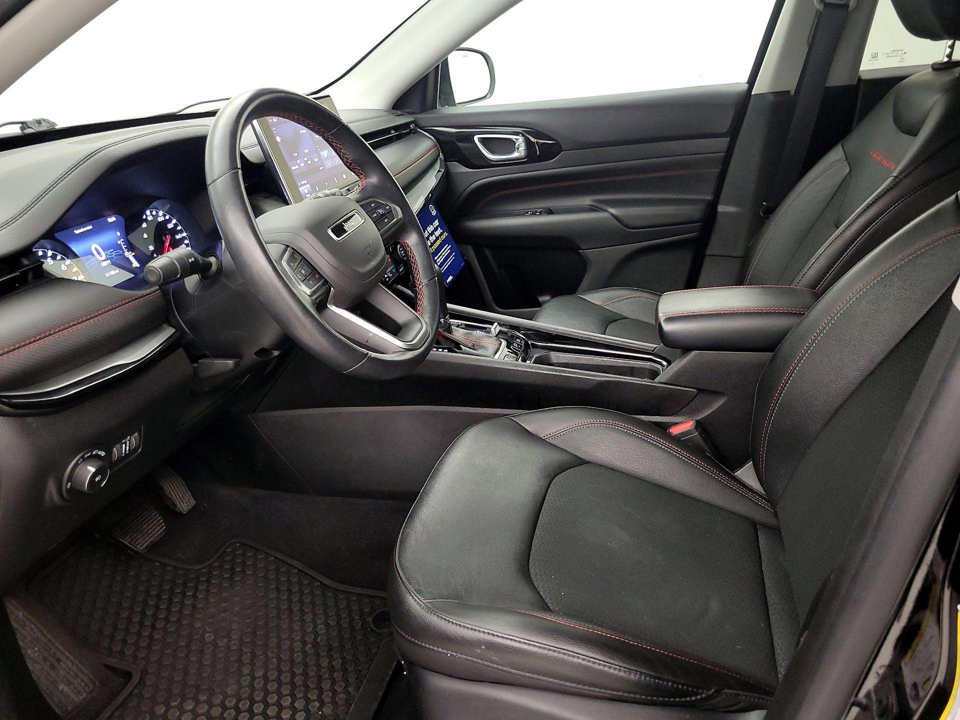 Thumbnail: 2022 Jeep Compass - 11