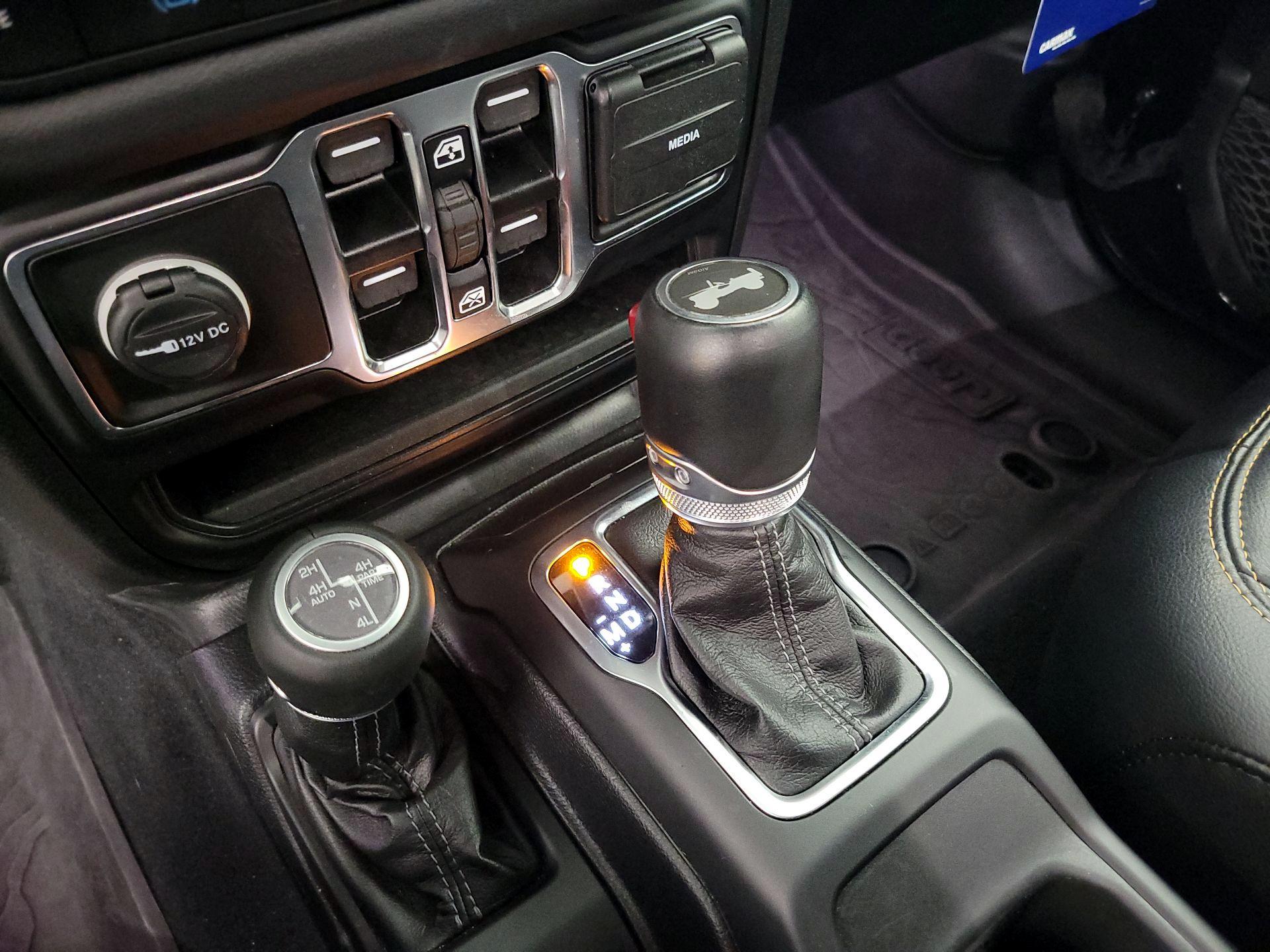 Thumbnail: 2024 Jeep Wrangler - 16