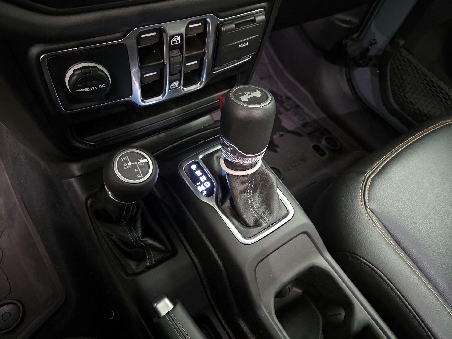 Thumbnail: 2024 Jeep Wrangler - 17