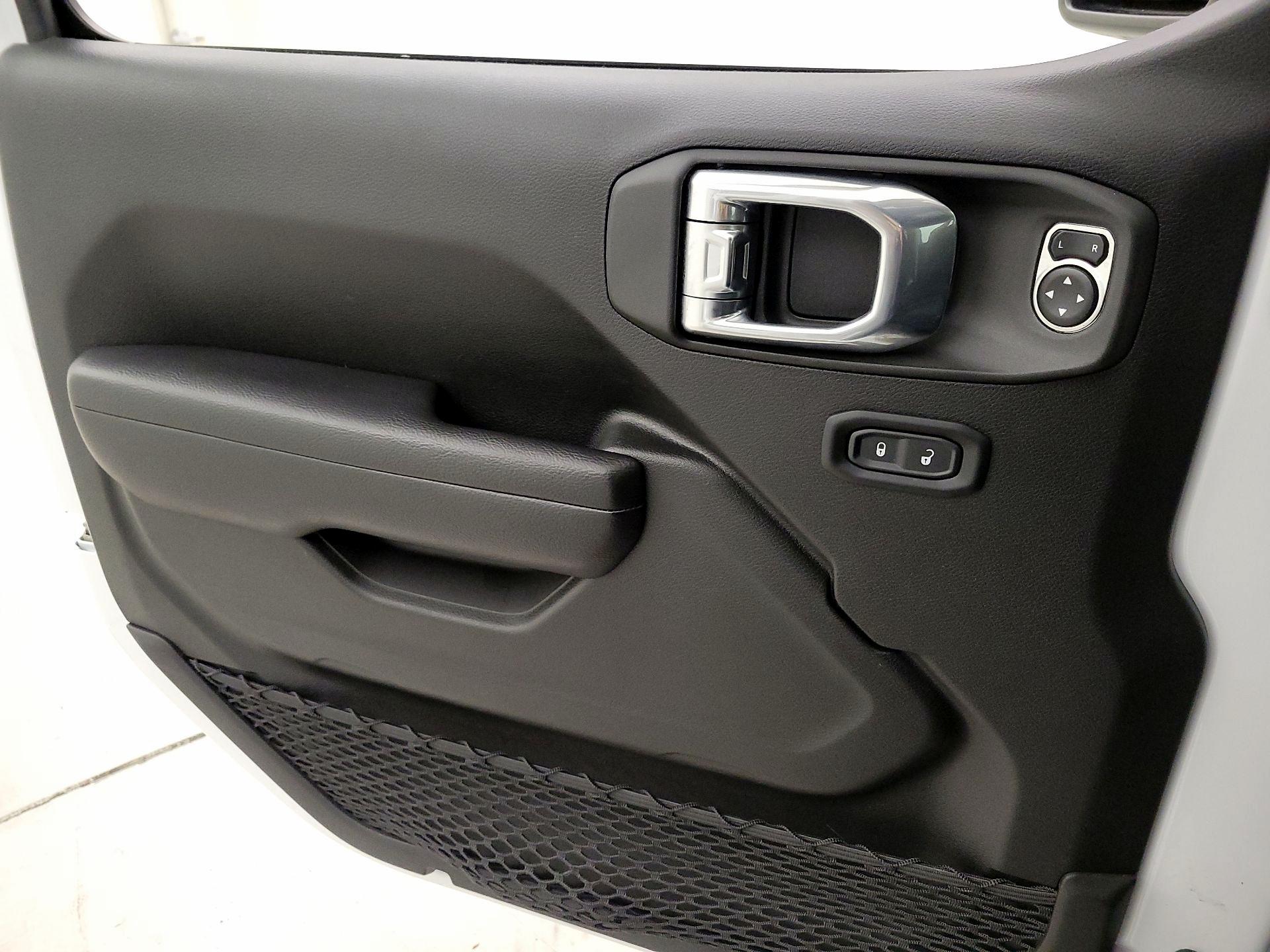 Thumbnail: 2024 Jeep Wrangler - 12