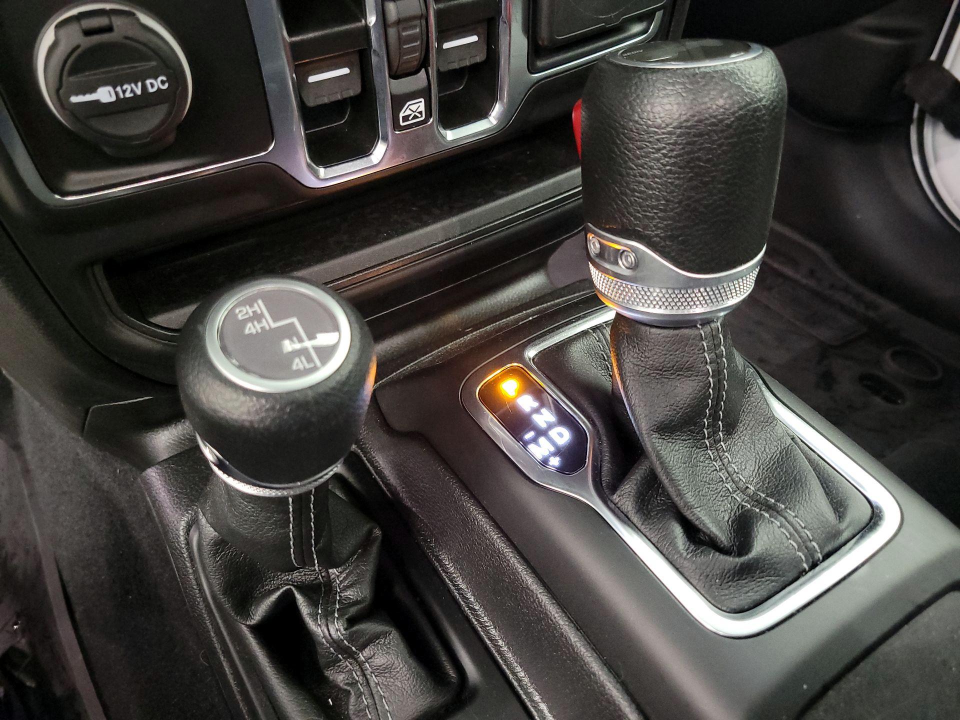 Thumbnail: 2024 Jeep Wrangler - 16