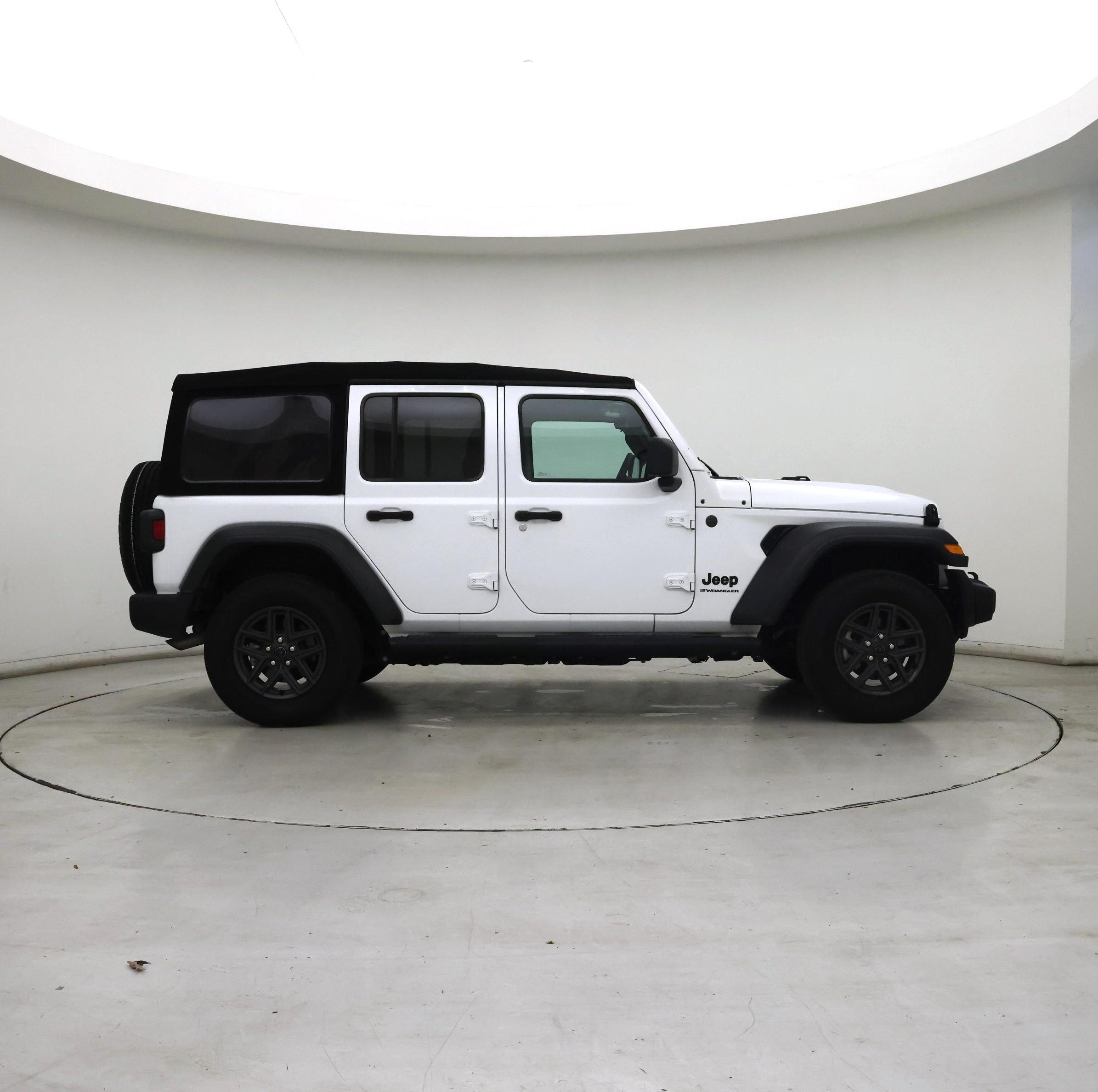 Thumbnail: 2024 Jeep Wrangler - 7