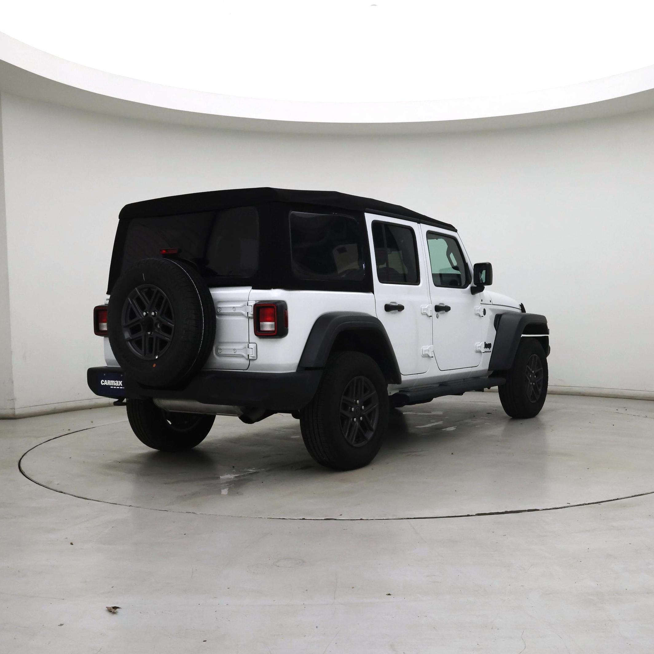 Thumbnail: 2024 Jeep Wrangler - 8