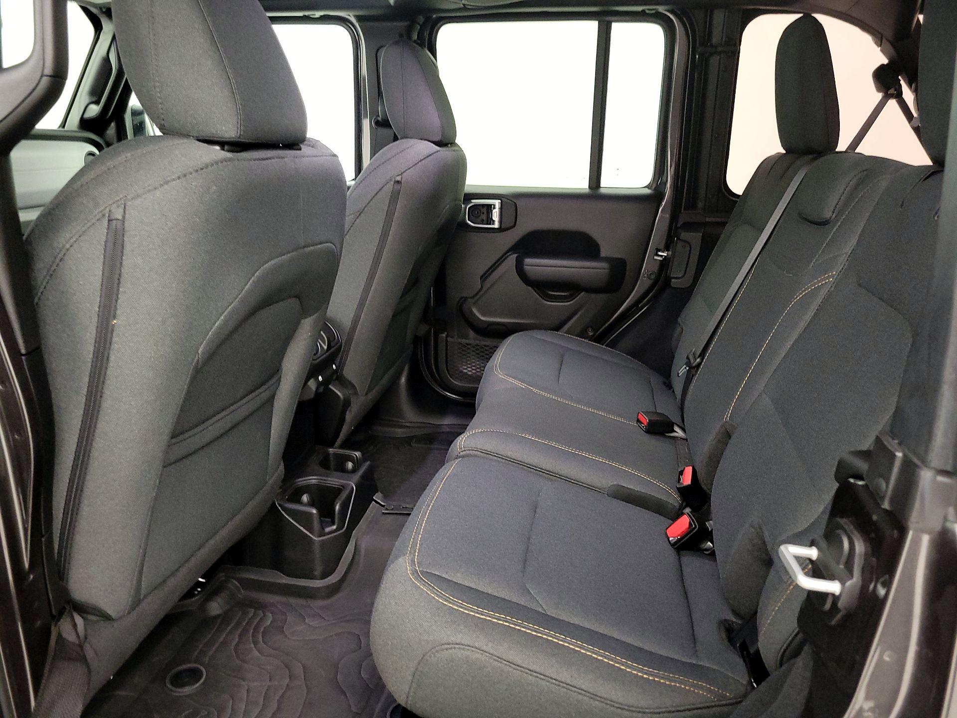 Thumbnail: 2024 Jeep Wrangler - 18