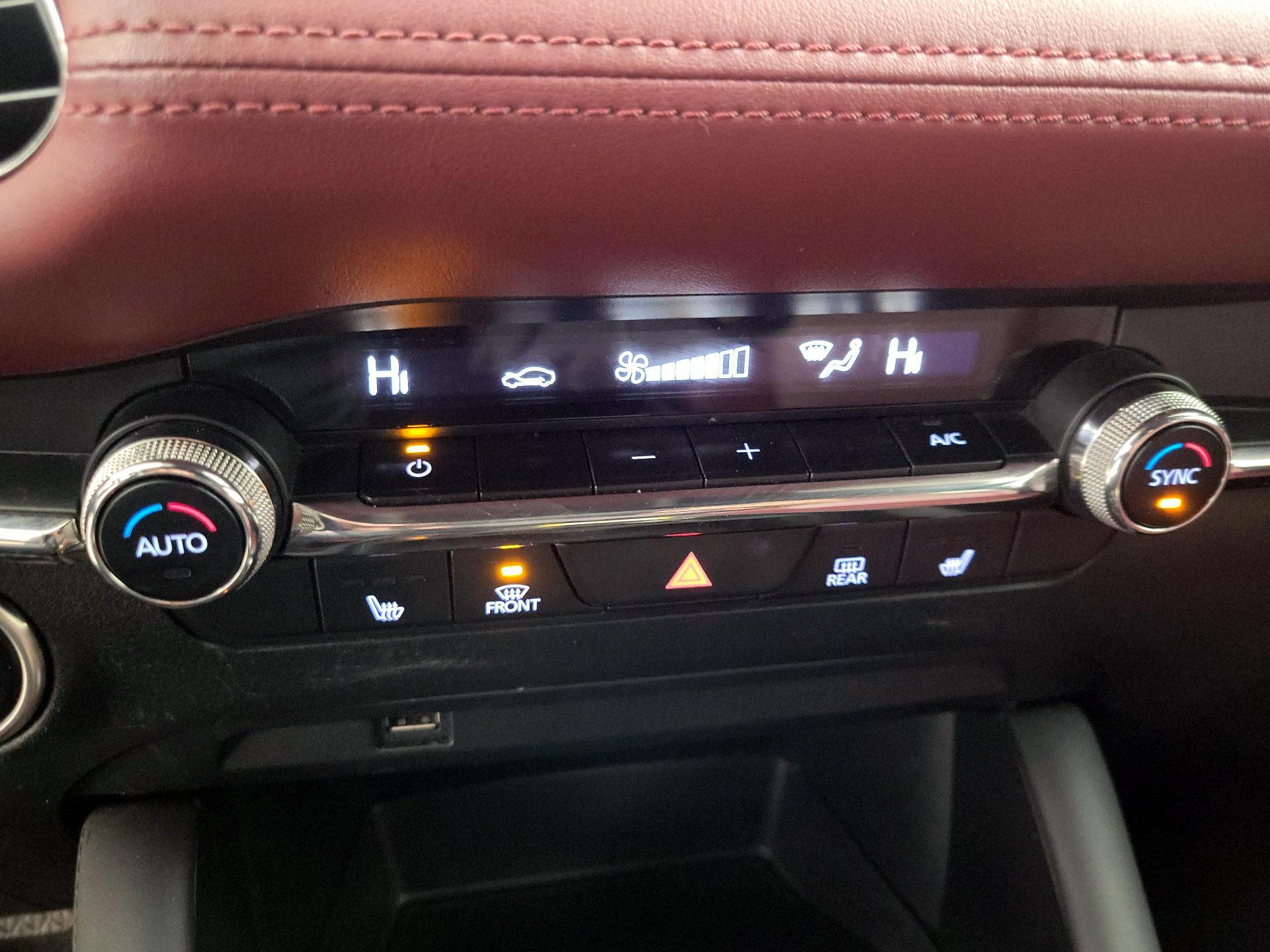 Thumbnail: 2020 Mazda Mazda3 - 17