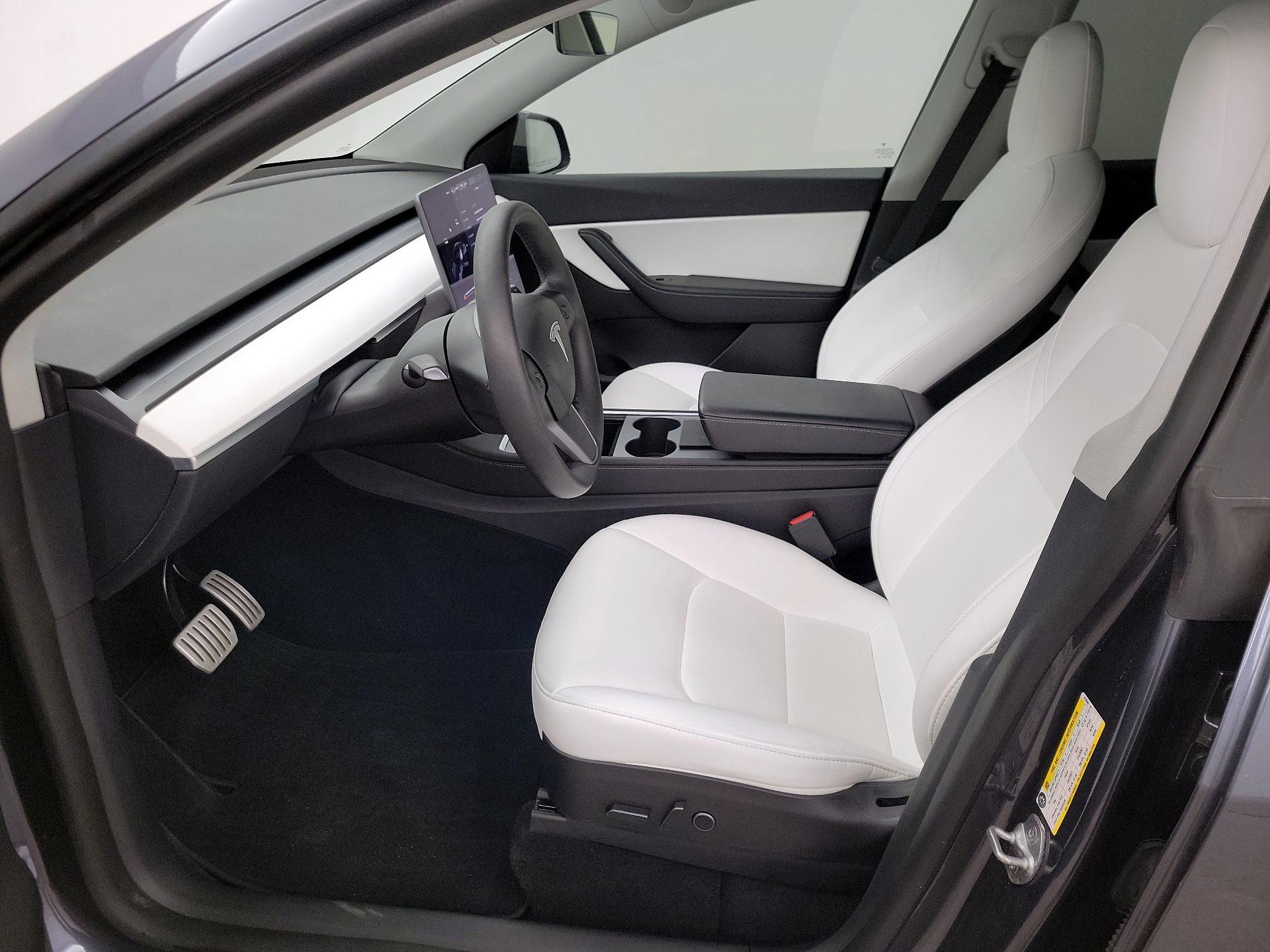 Thumbnail: 2022 Tesla Model Y - 11
