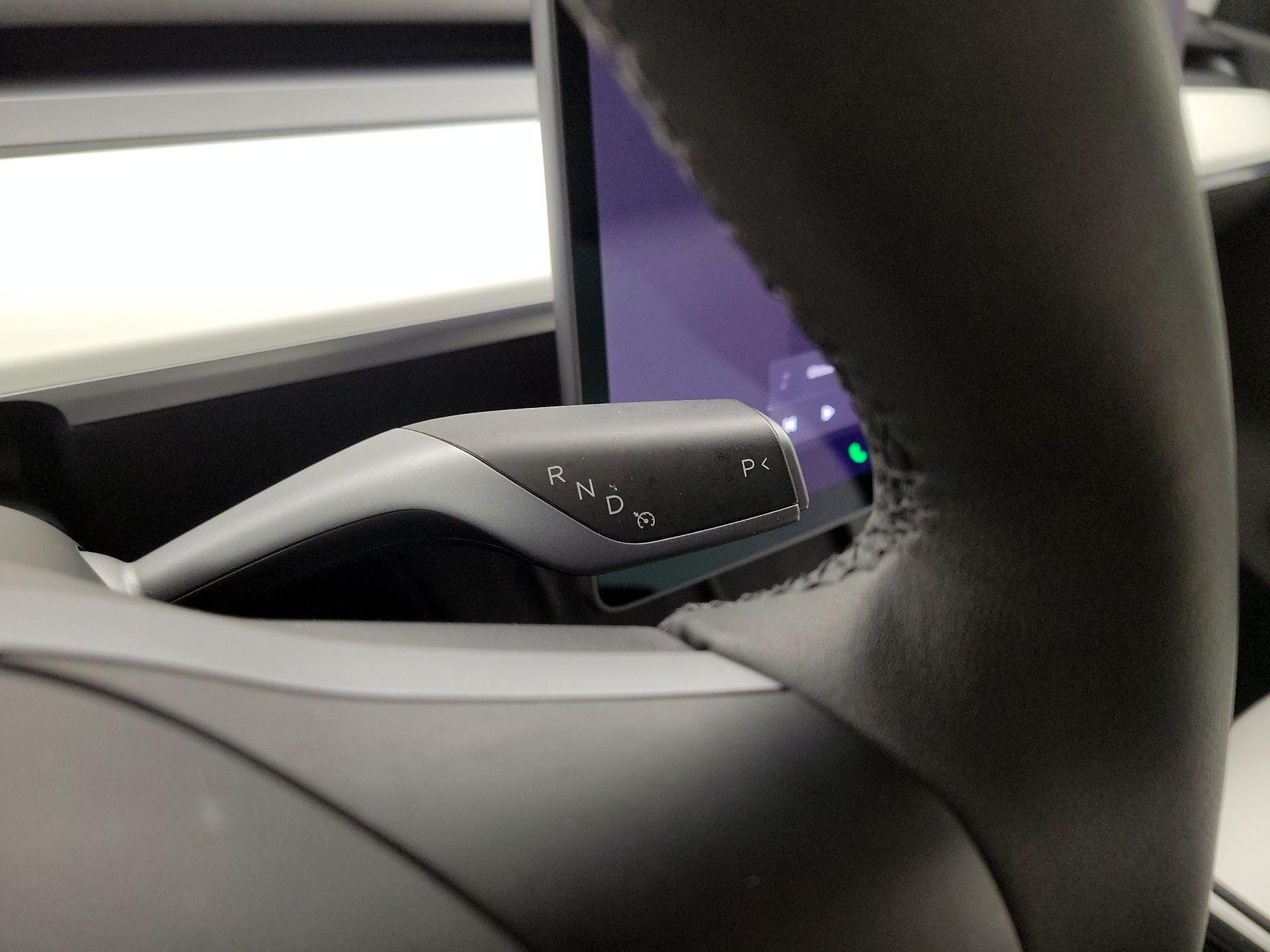 Thumbnail: 2022 Tesla Model Y - 17