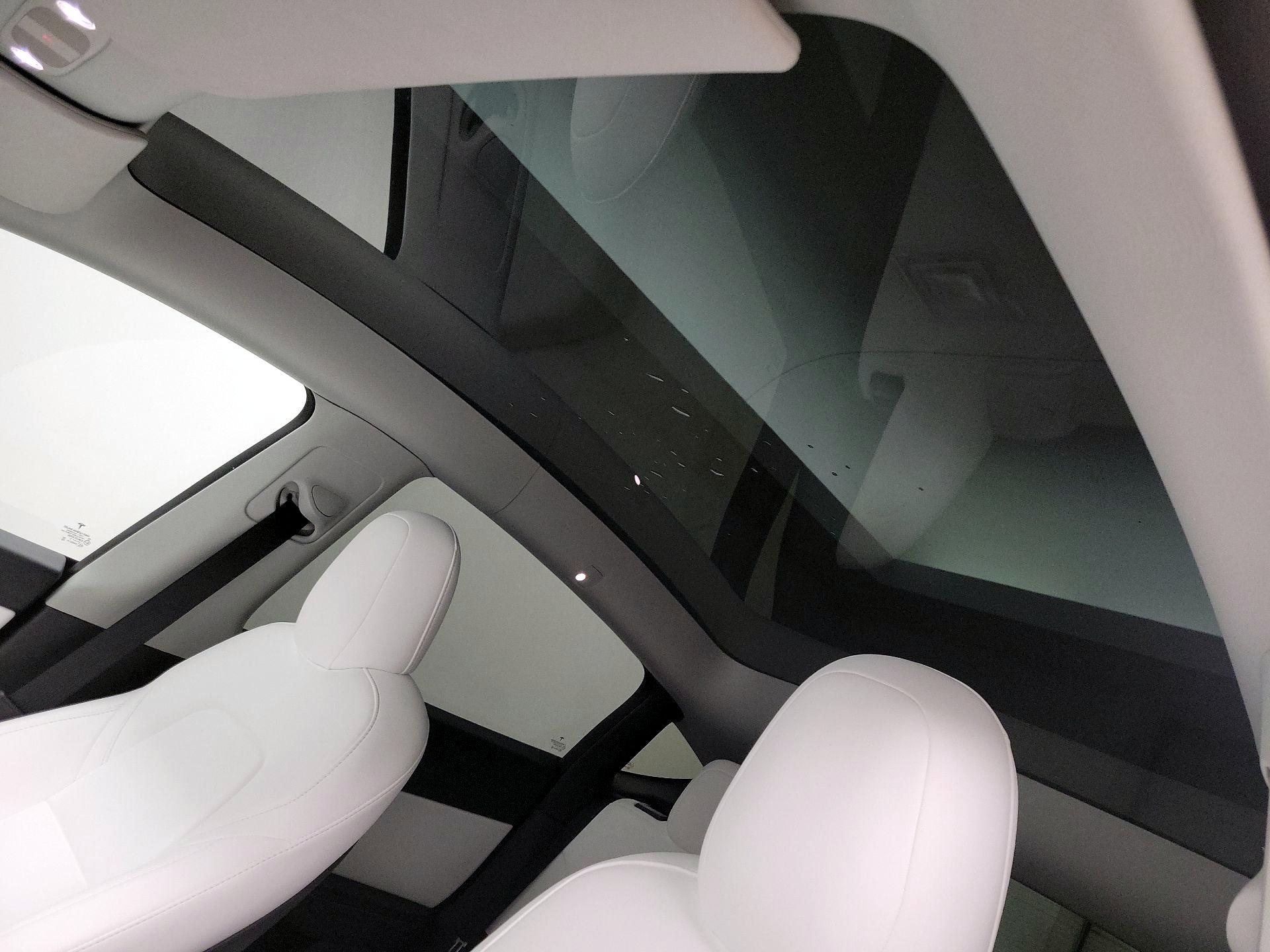 Thumbnail: 2022 Tesla Model Y - 19