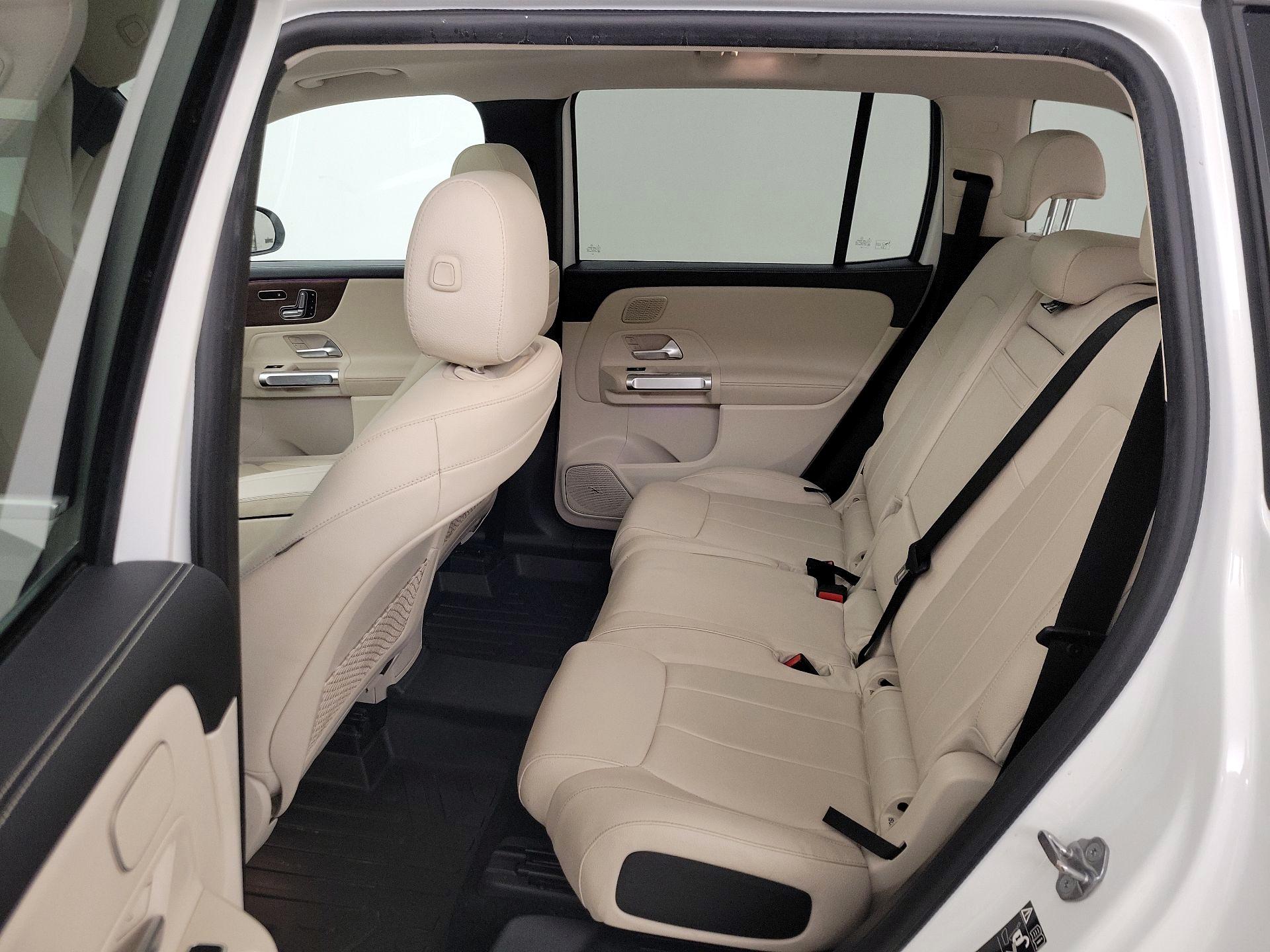 Thumbnail: 2020 Mercedes-Benz GLB - 20