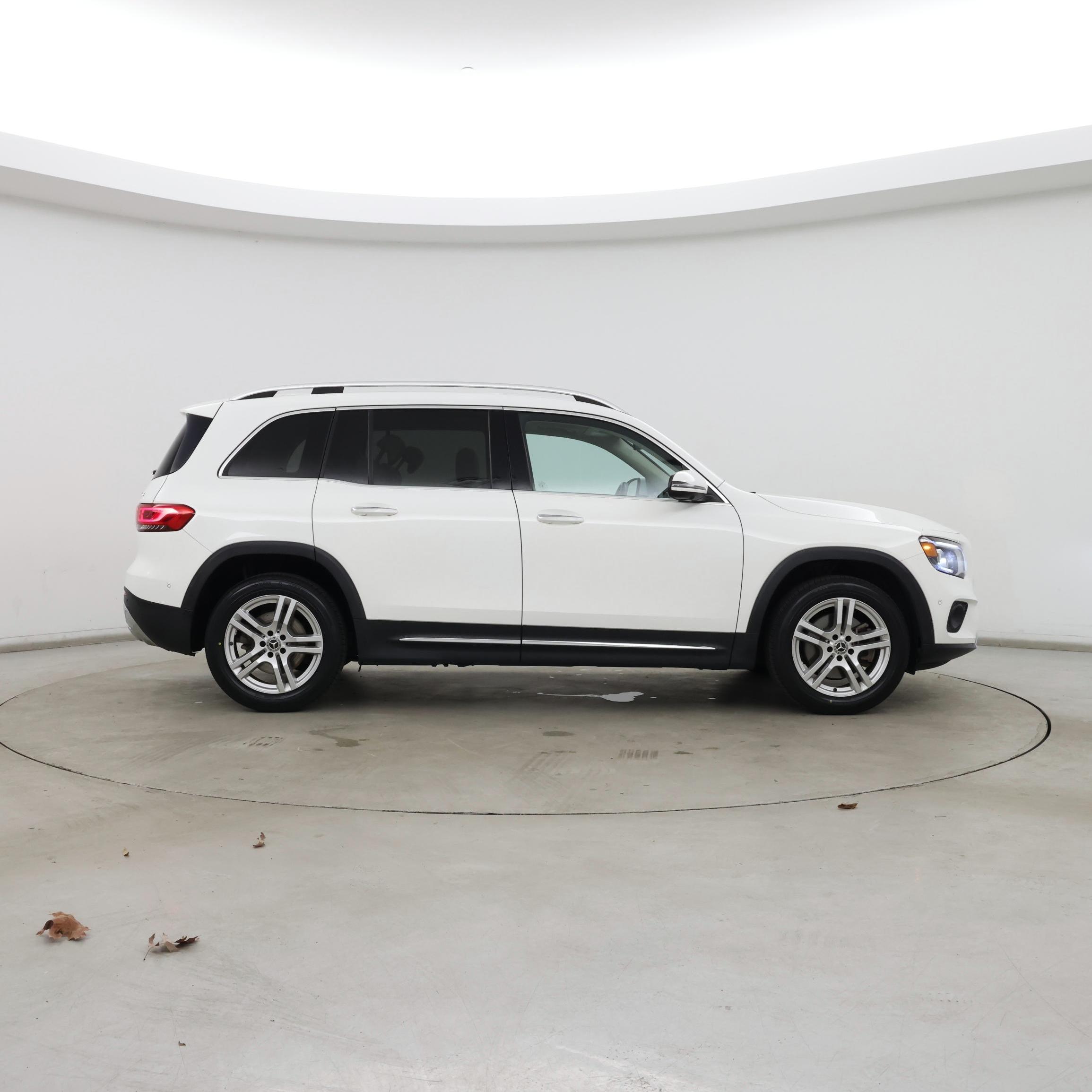 Thumbnail: 2020 Mercedes-Benz GLB - 7