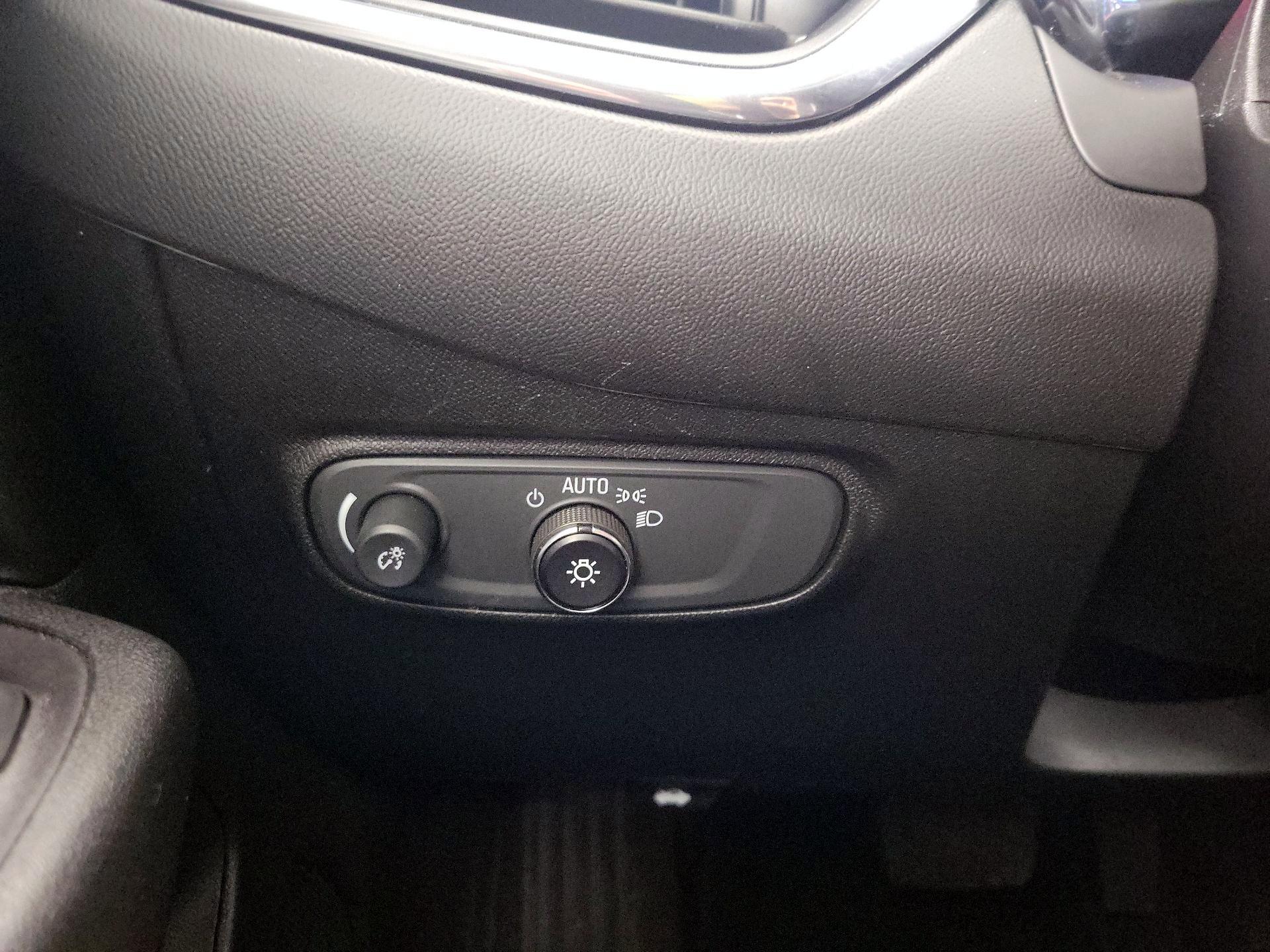 Thumbnail: 2020 Chevrolet Equinox - 13