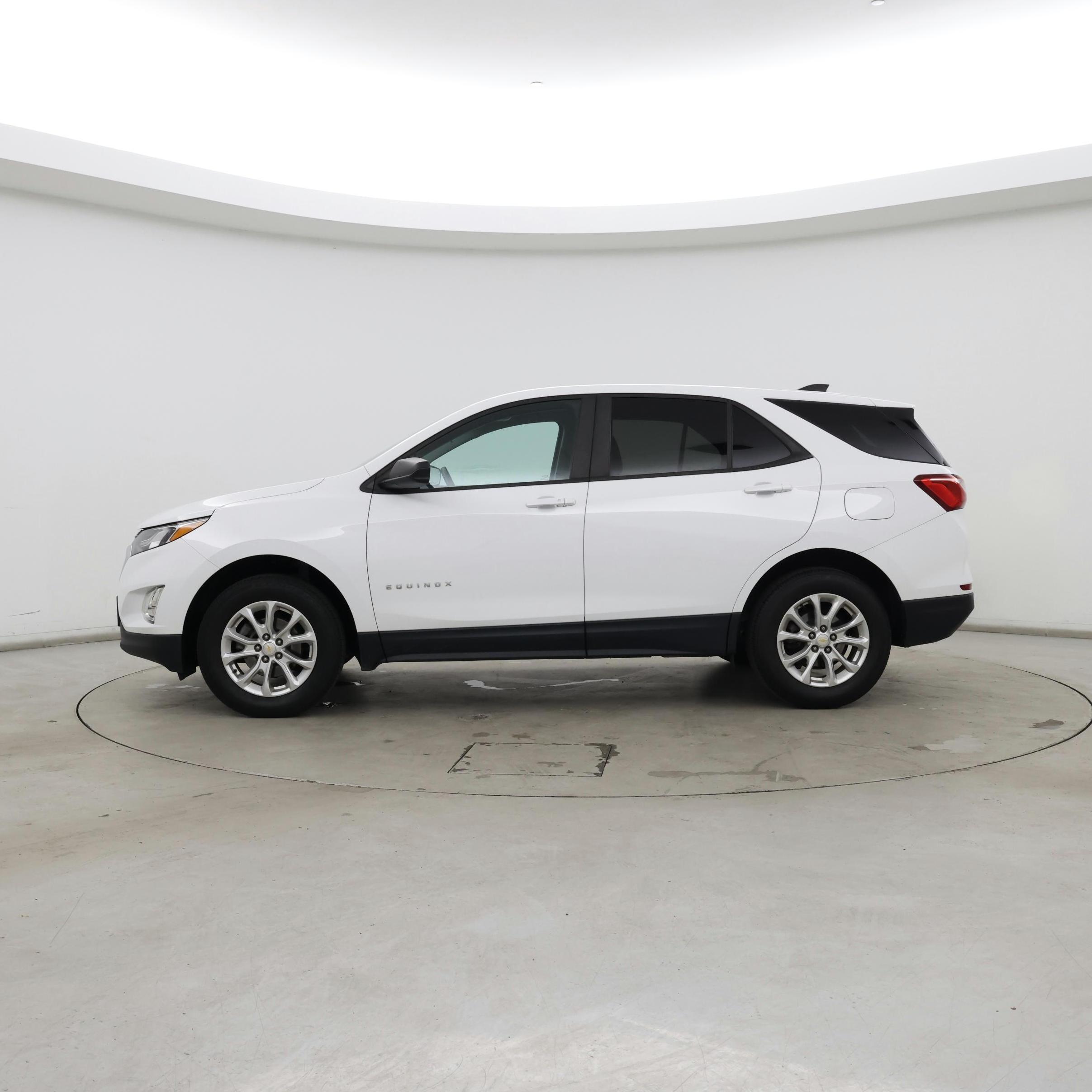 Thumbnail: 2020 Chevrolet Equinox - 3