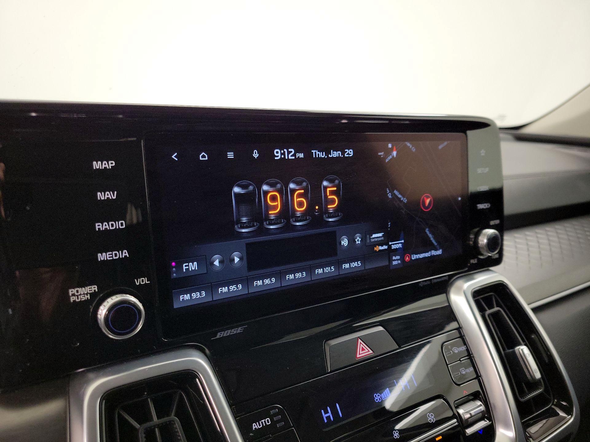 Thumbnail: 2022 Kia Sorento - 16