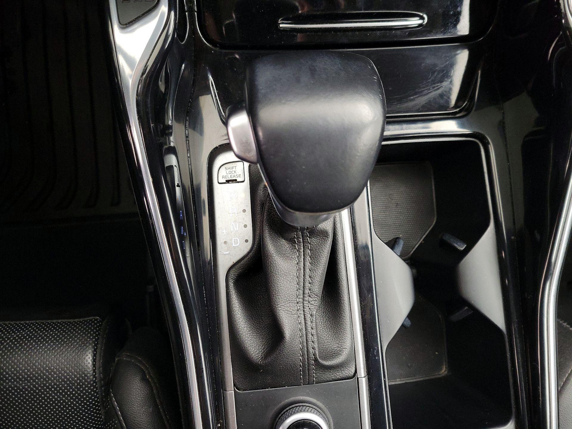 Thumbnail: 2022 Kia Sorento - 18