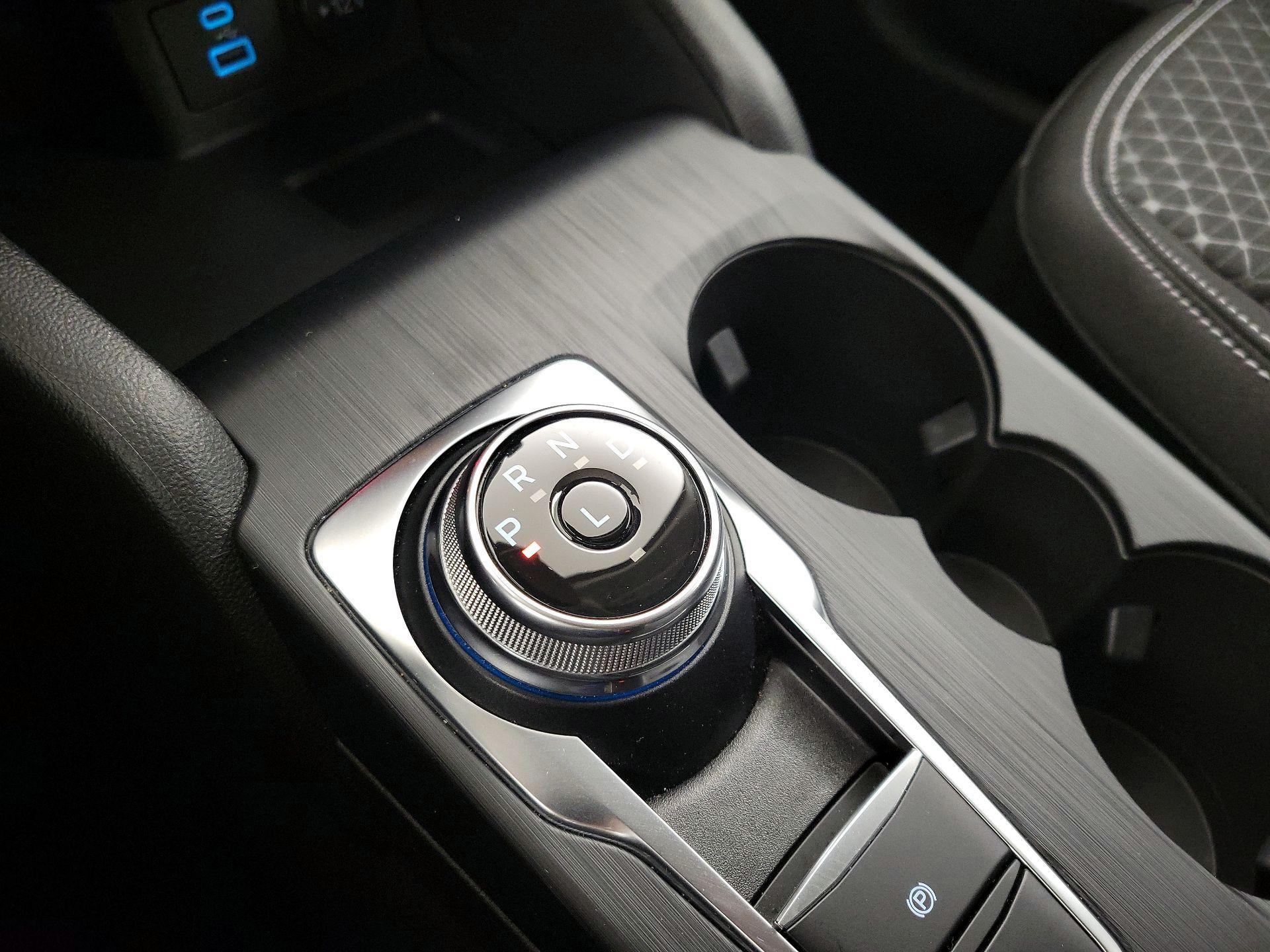 Thumbnail: 2023 Ford Escape - 17