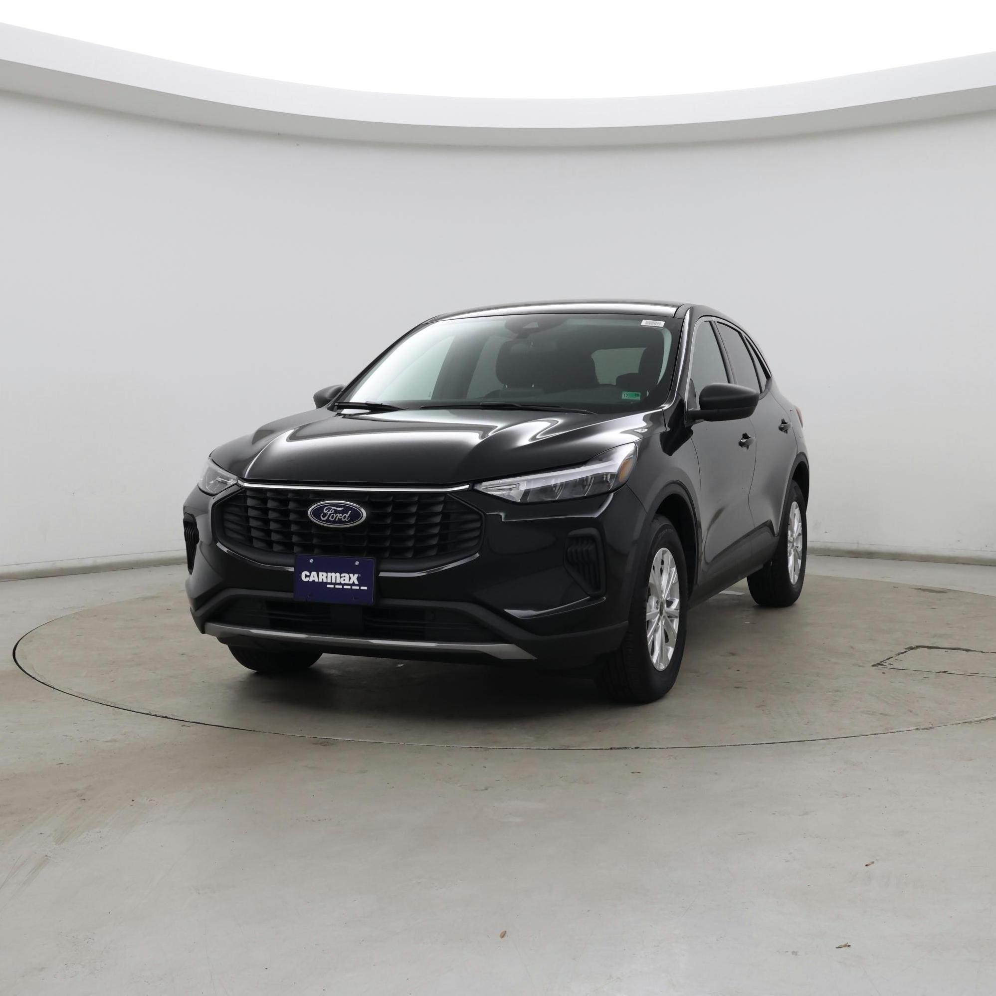 Thumbnail: 2023 Ford Escape - 4