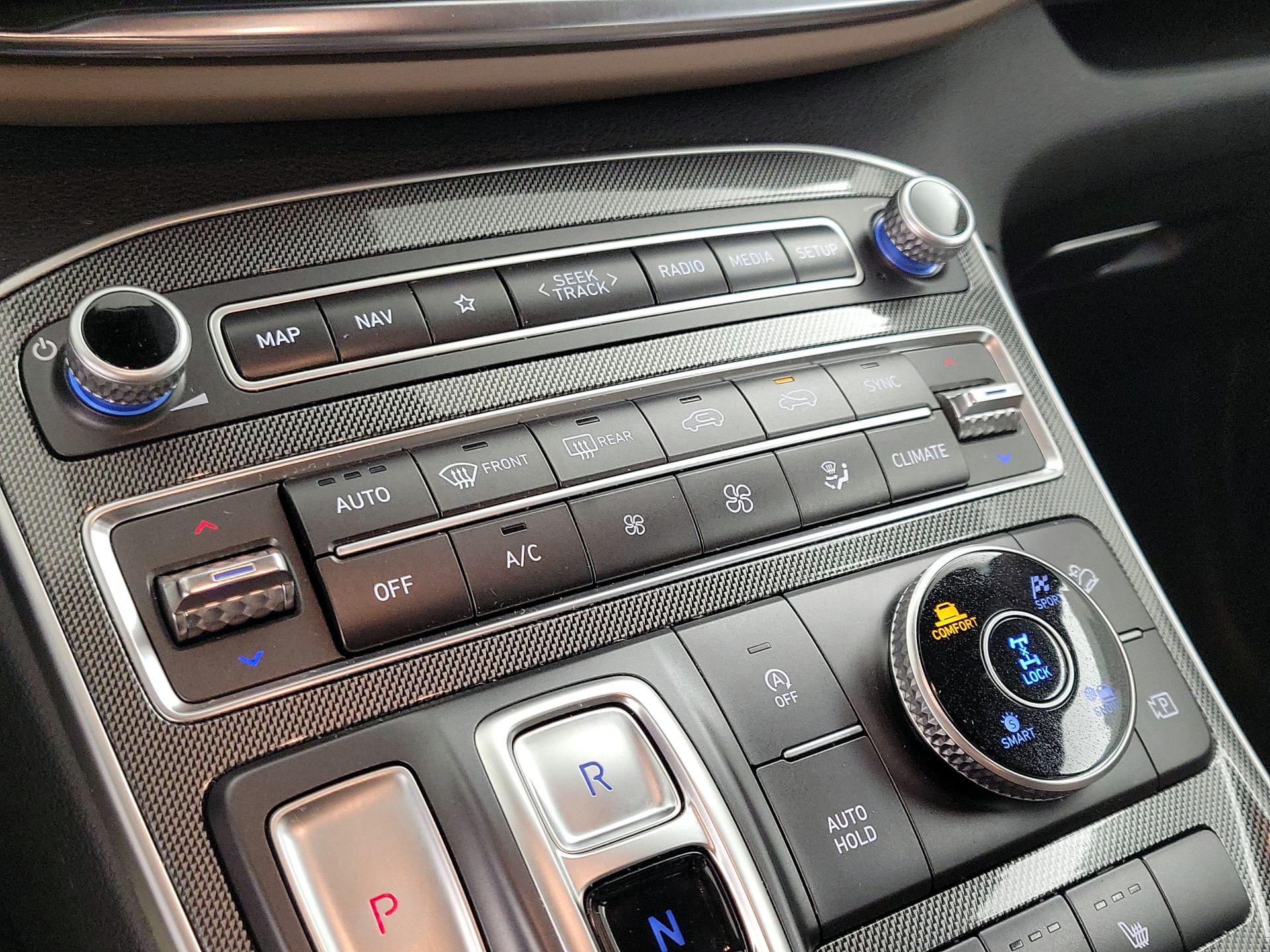 Thumbnail: 2023 Hyundai Santa Fe - 17