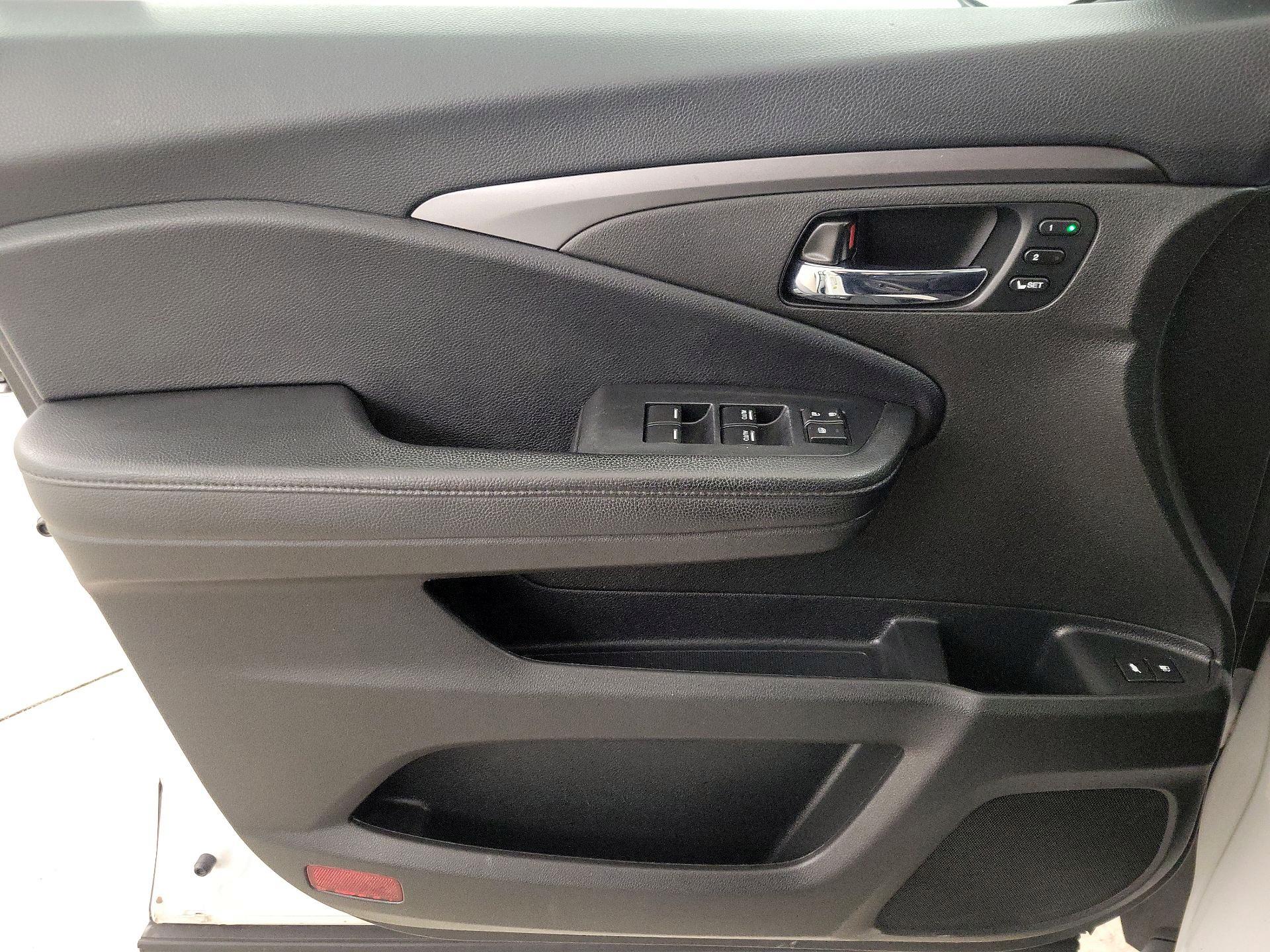 Thumbnail: 2022 Honda Pilot - 12