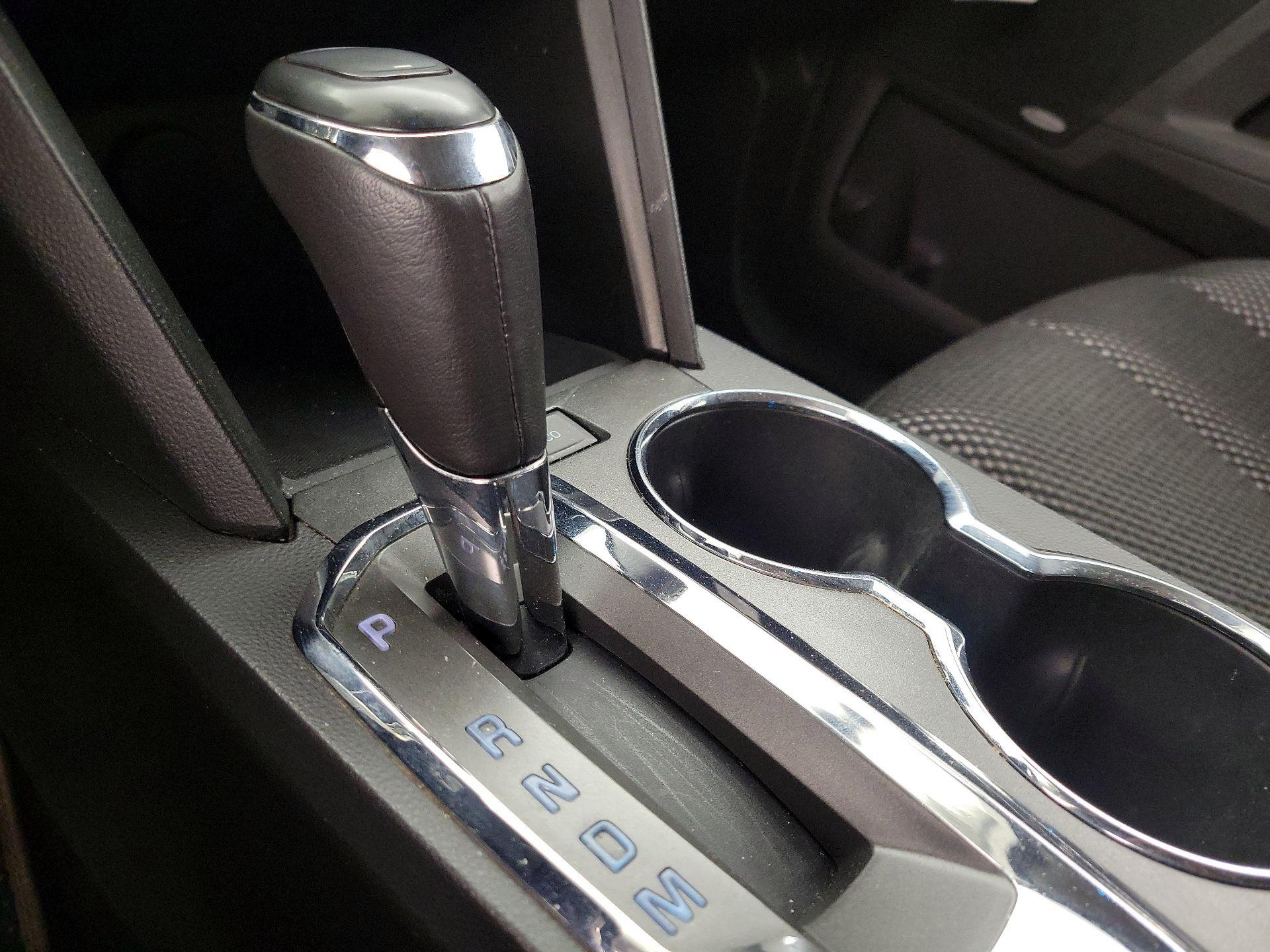 Thumbnail: 2016 Chevrolet Equinox - 16