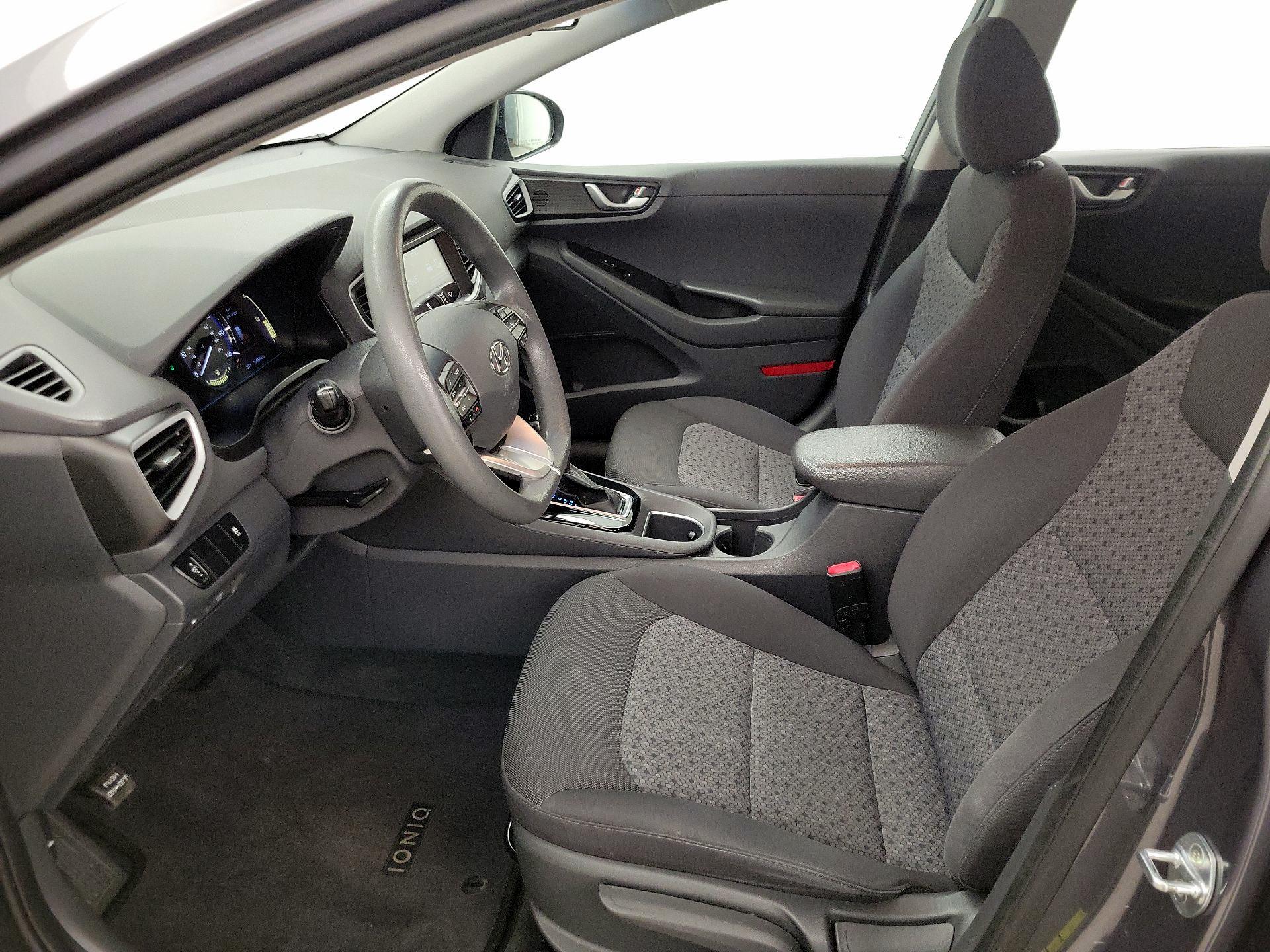 Thumbnail: 2019 Hyundai Ioniq - 11