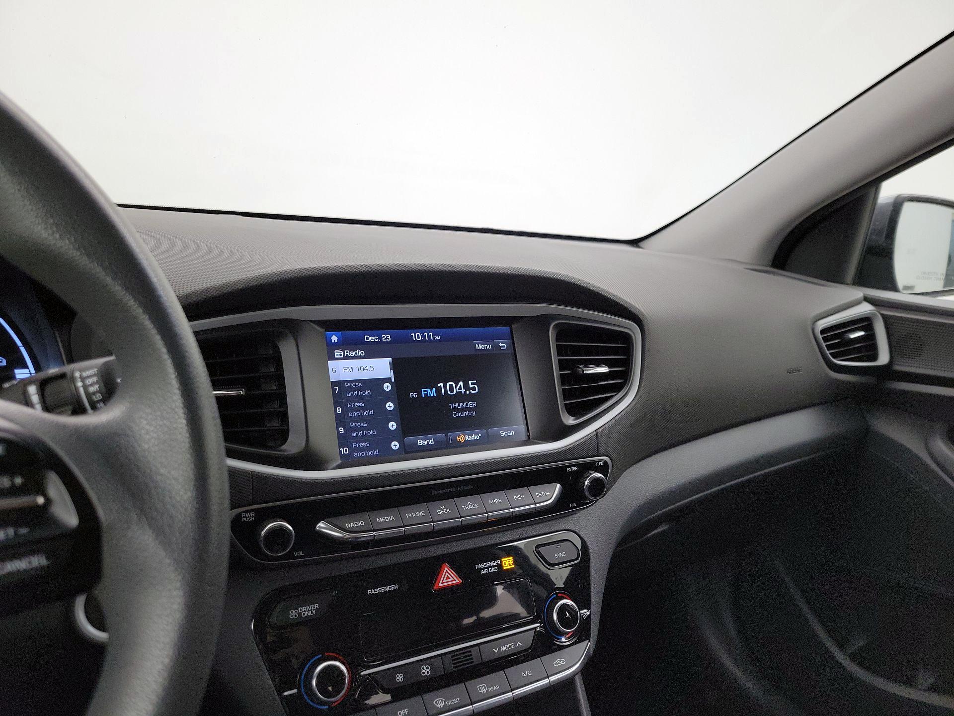 Thumbnail: 2019 Hyundai Ioniq - 15