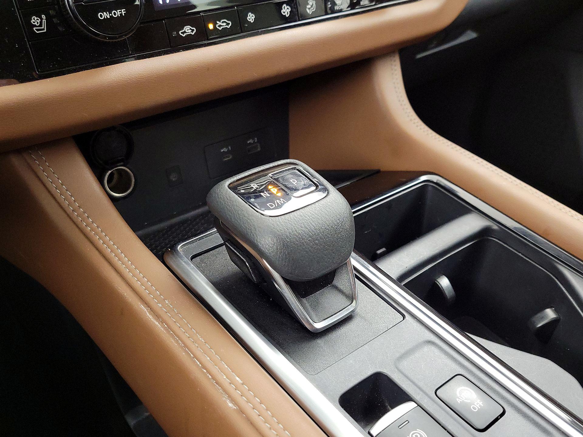 Thumbnail: 2022 Nissan Pathfinder - 18