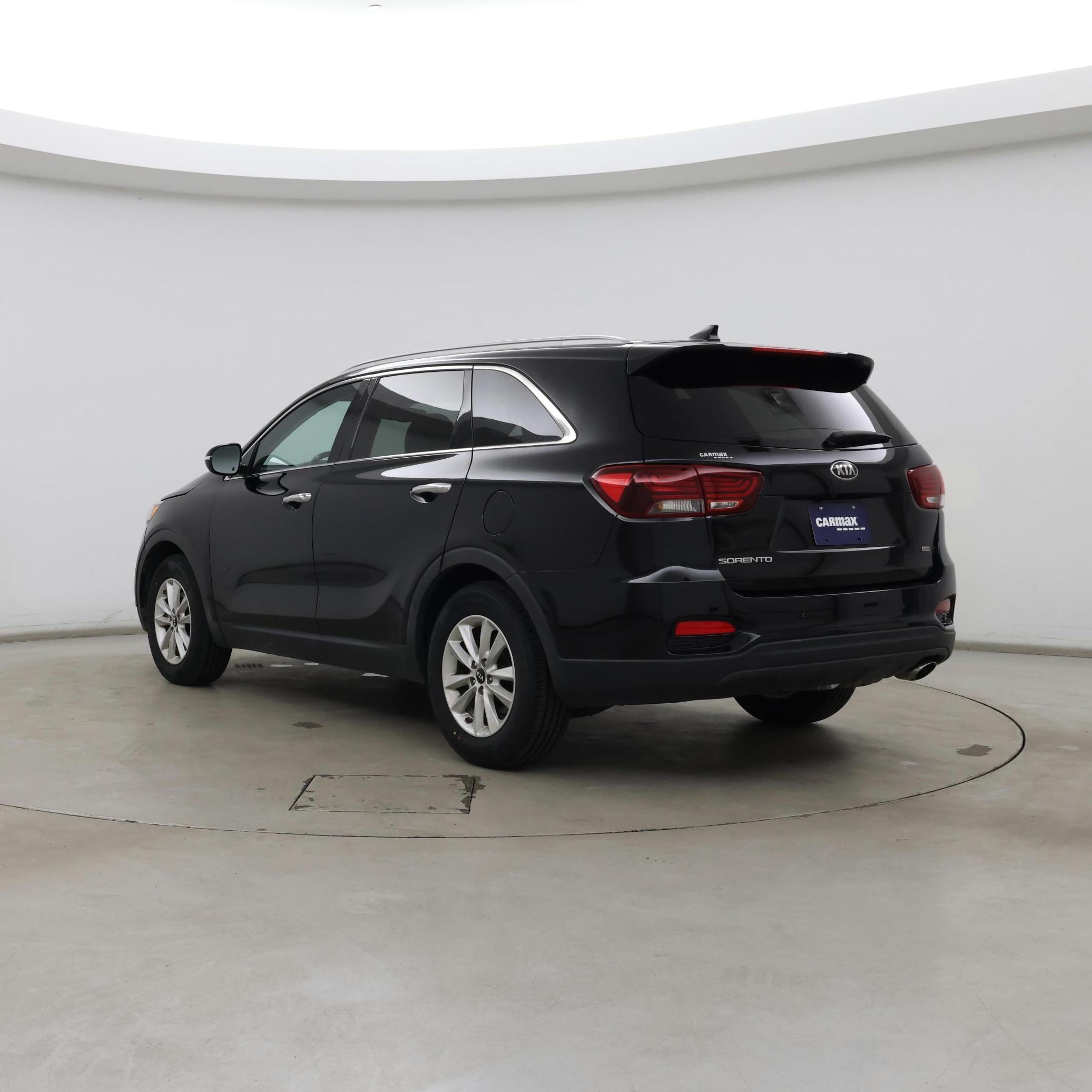 Thumbnail: 2019 Kia Sorento - 2