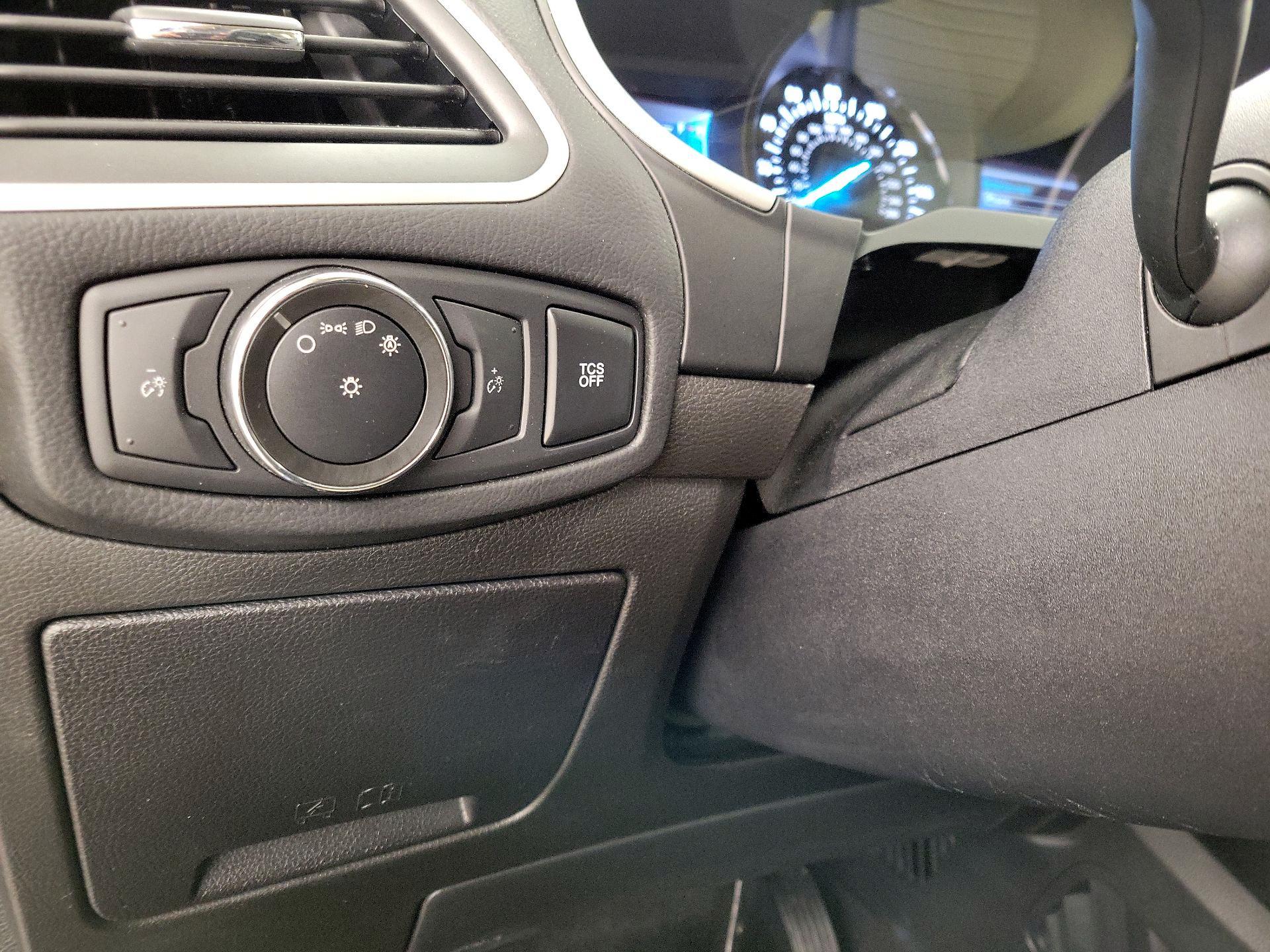 Thumbnail: 2021 Ford Edge - 13