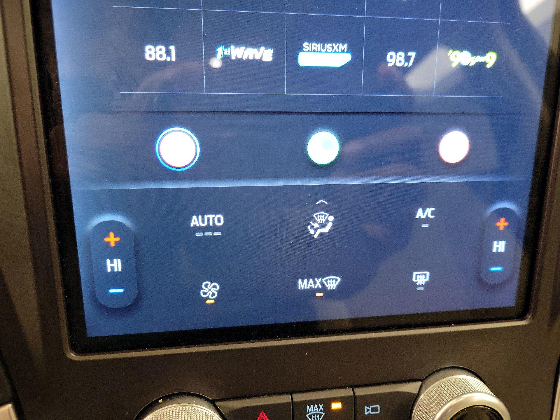 Thumbnail: 2021 Ford Edge - 16