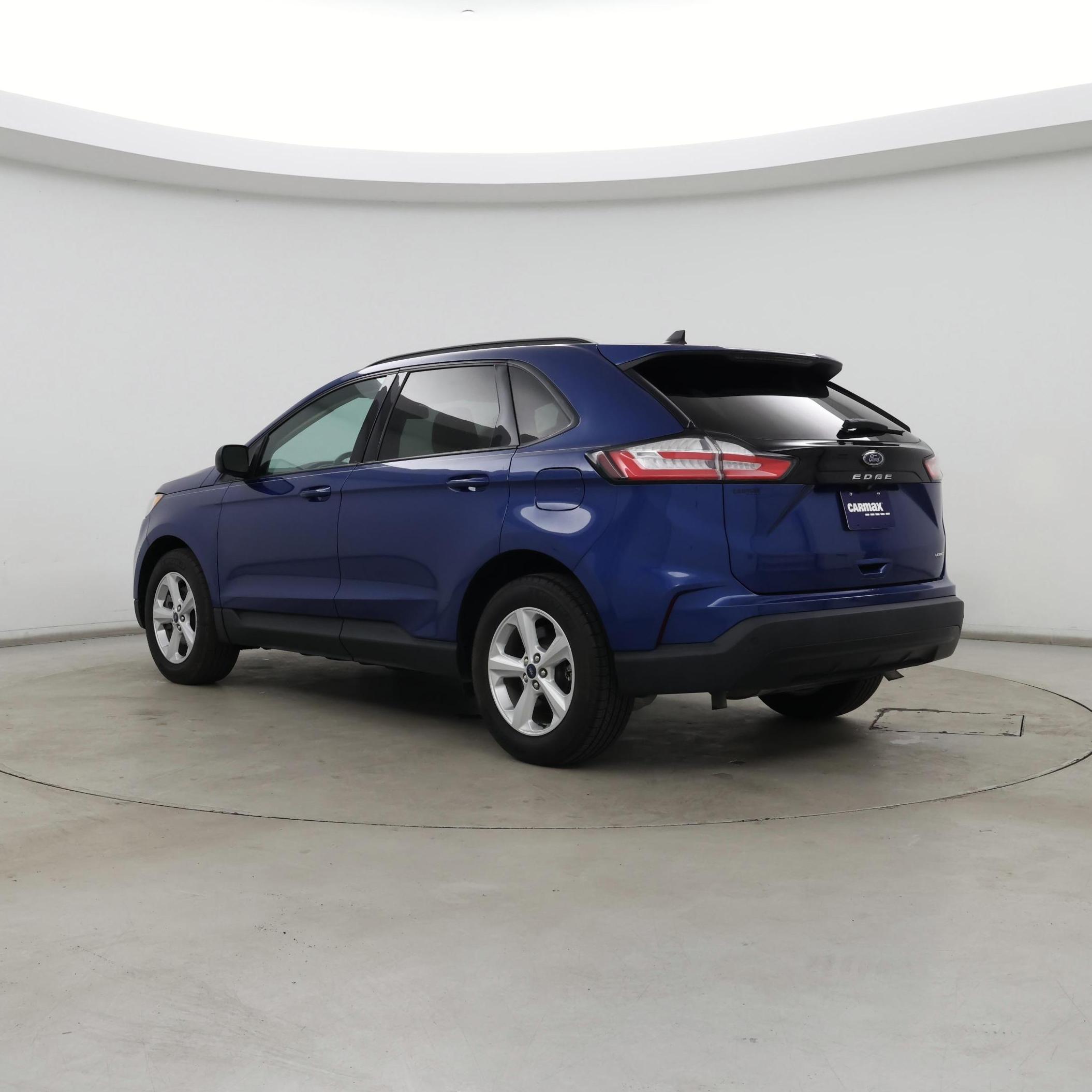 Thumbnail: 2021 Ford Edge - 2