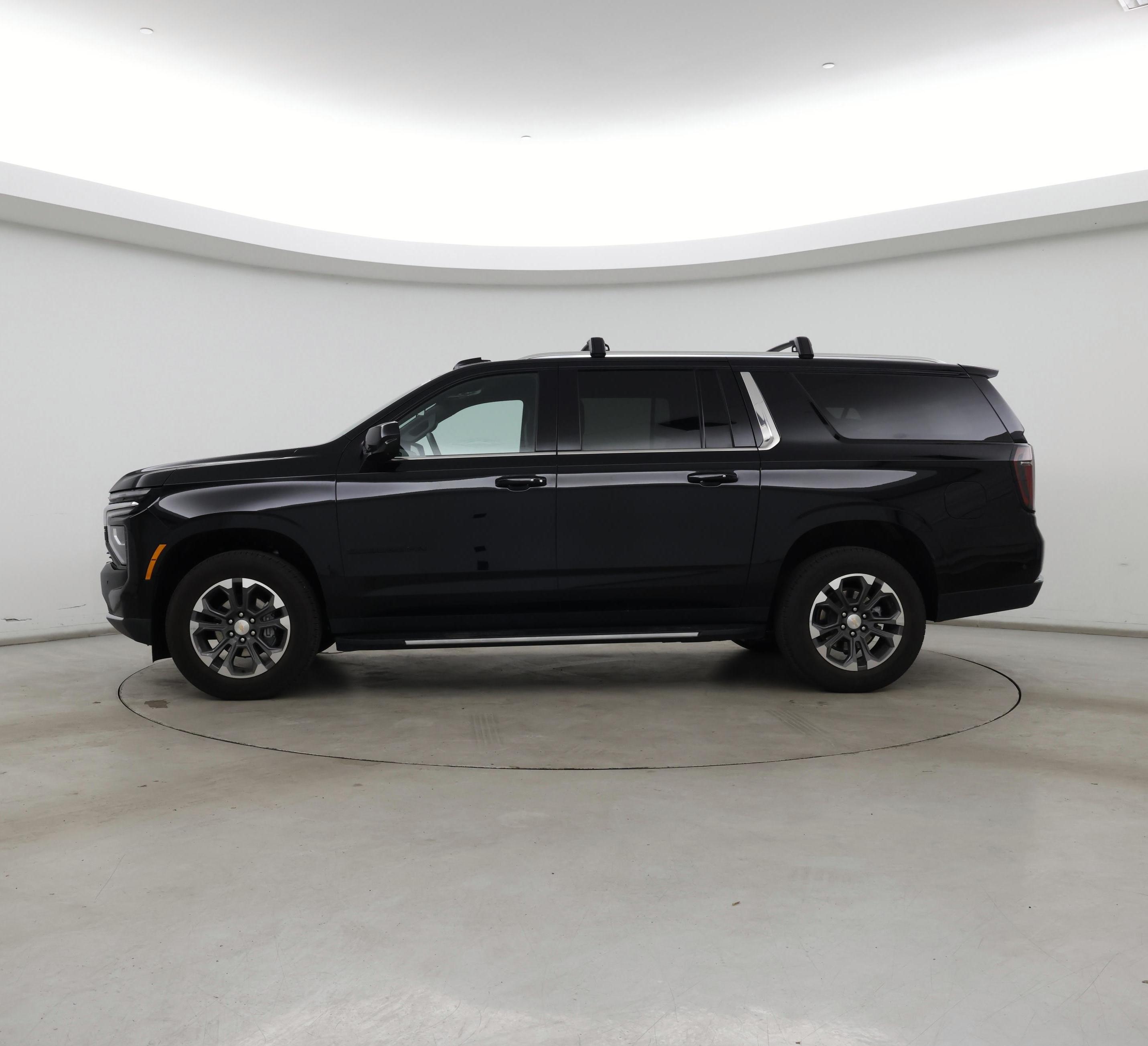 Thumbnail: 2025 Chevrolet Suburban - 3