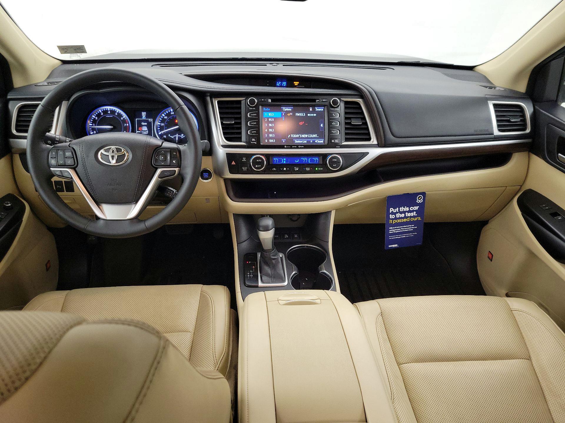 Thumbnail: 2016 Toyota Highlander - 9