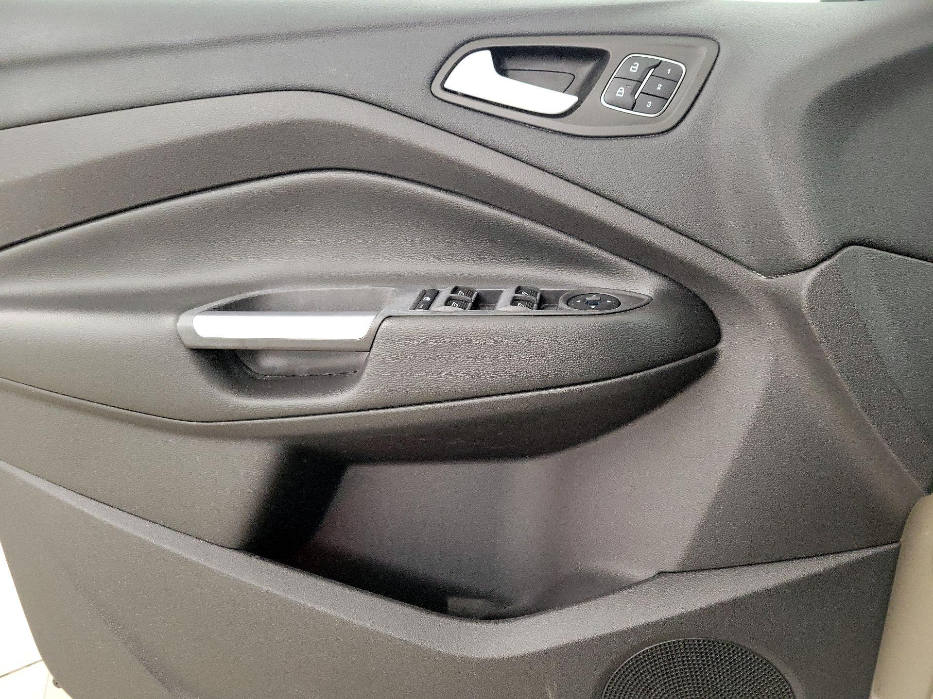 Thumbnail: 2018 Ford Escape - 12