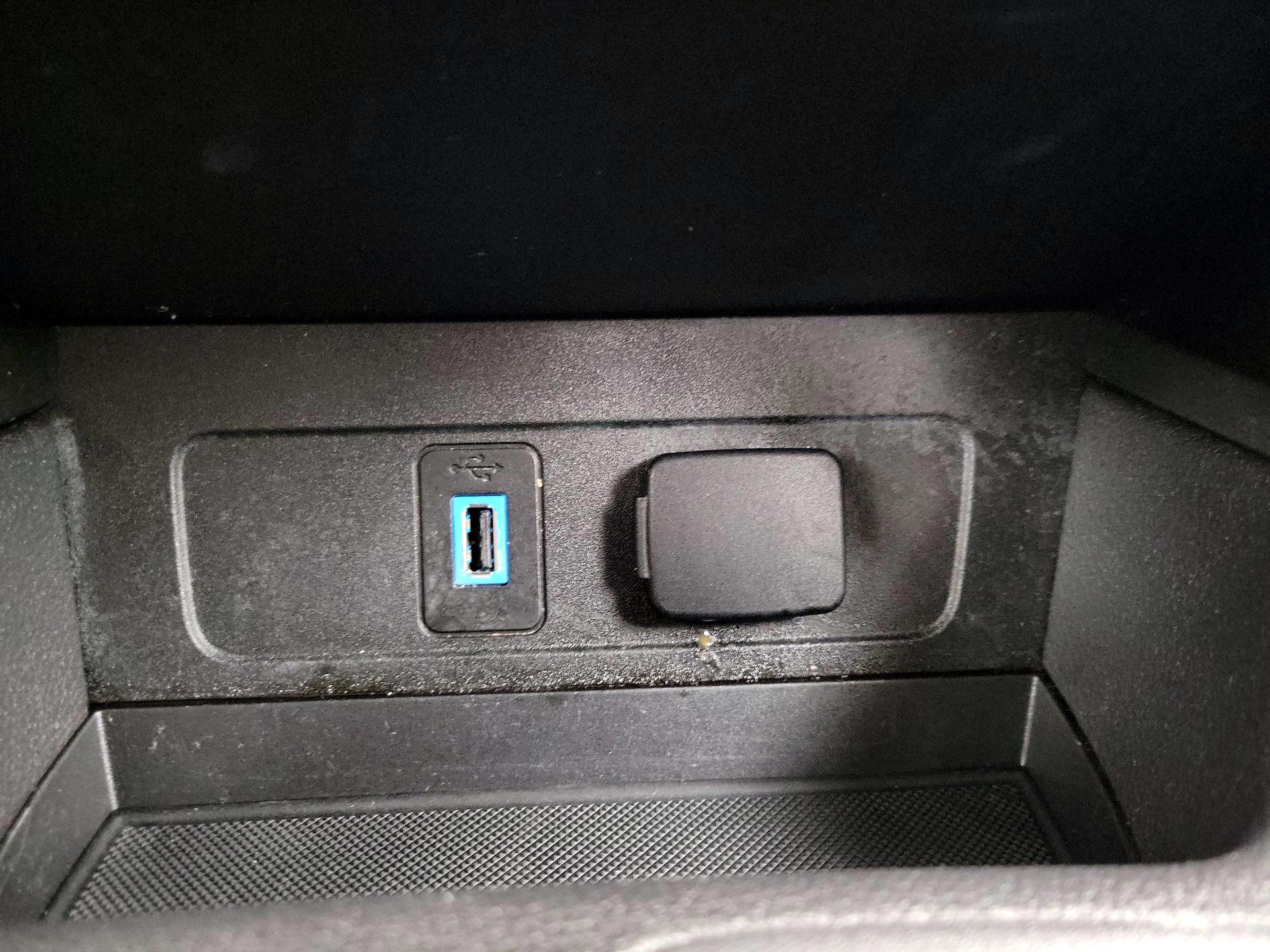 Thumbnail: 2018 Ford Escape - 19