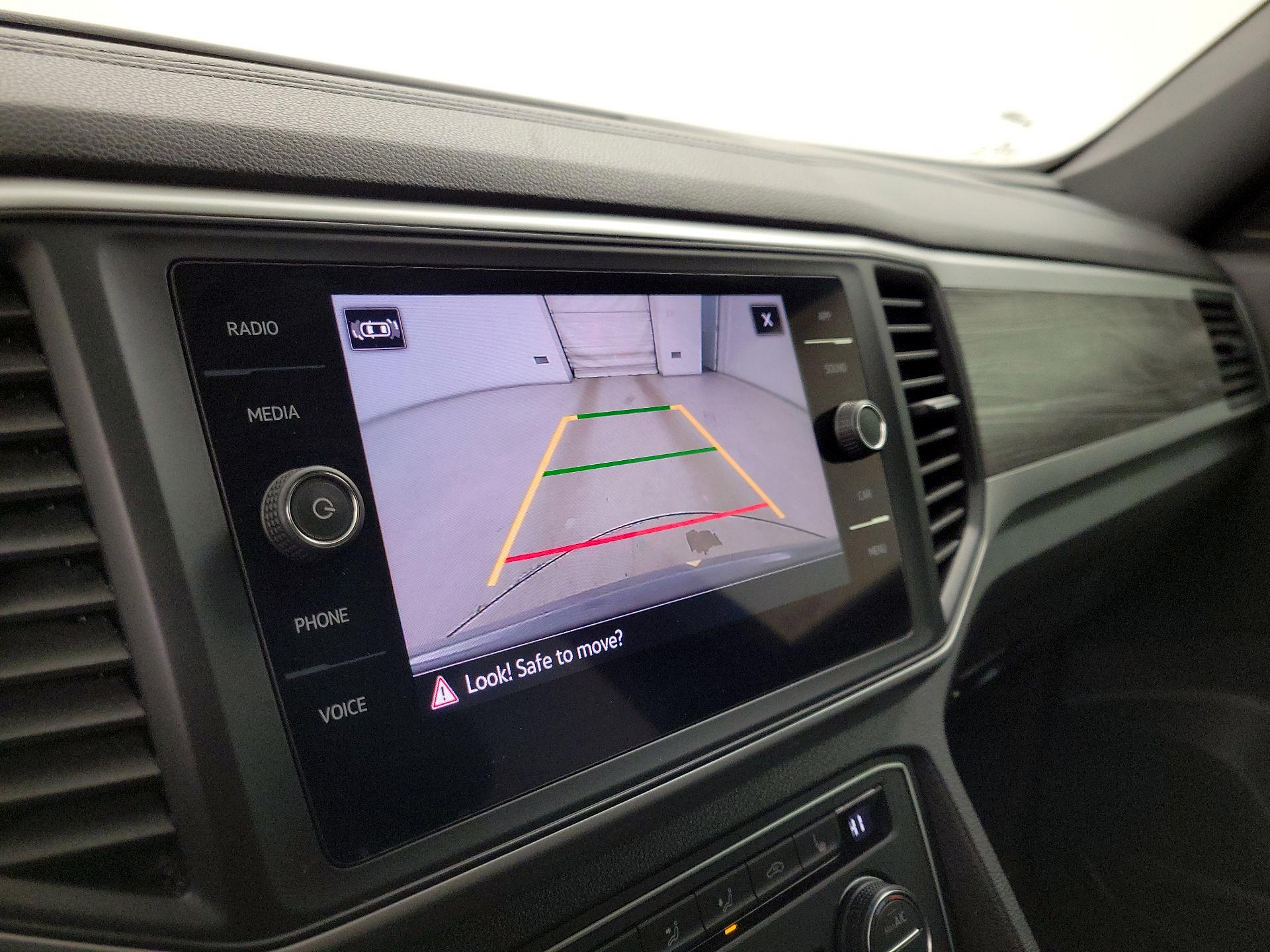 Thumbnail: 2021 Volkswagen Atlas - 14