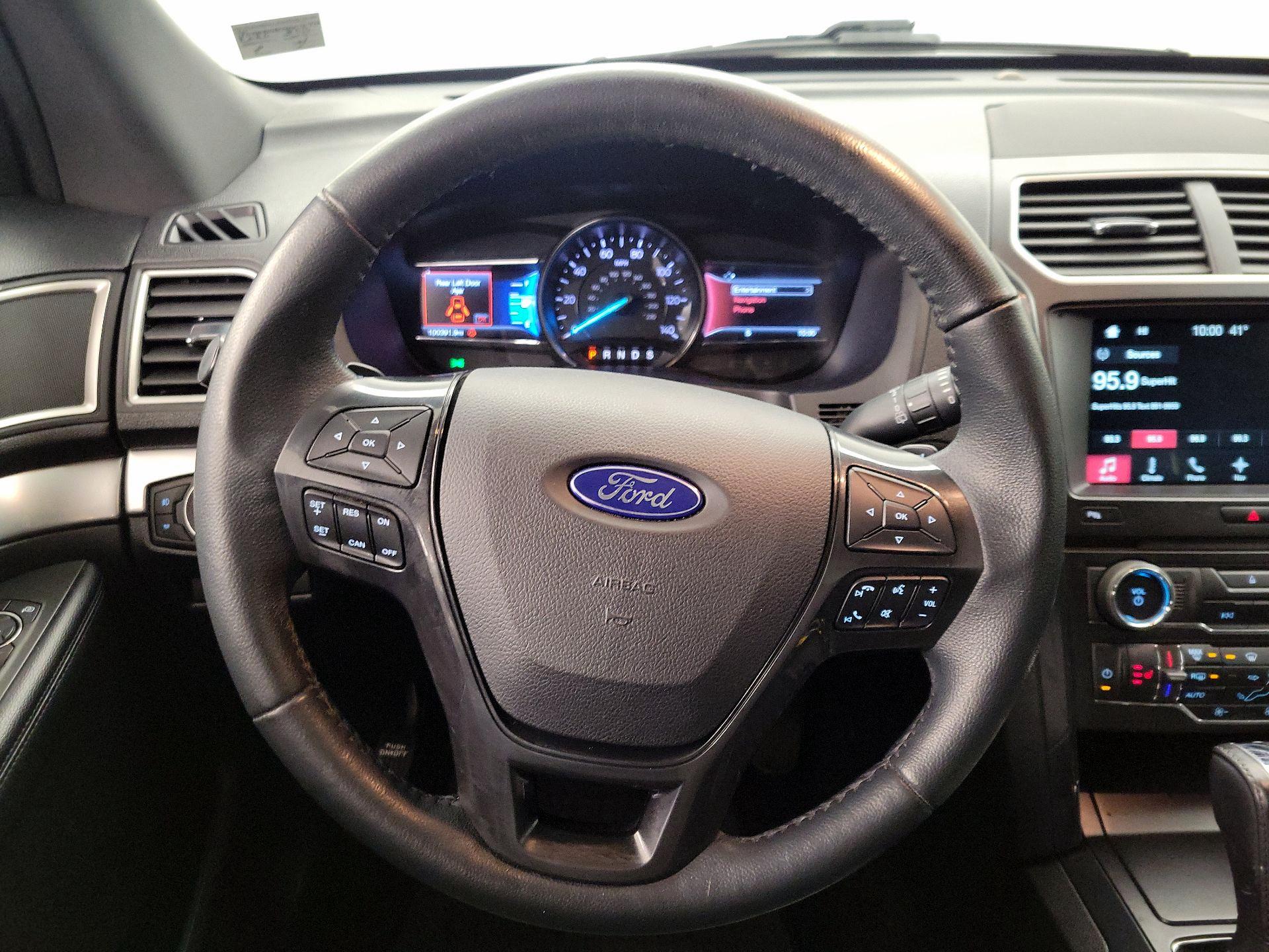 Thumbnail: 2017 Ford Explorer - 10