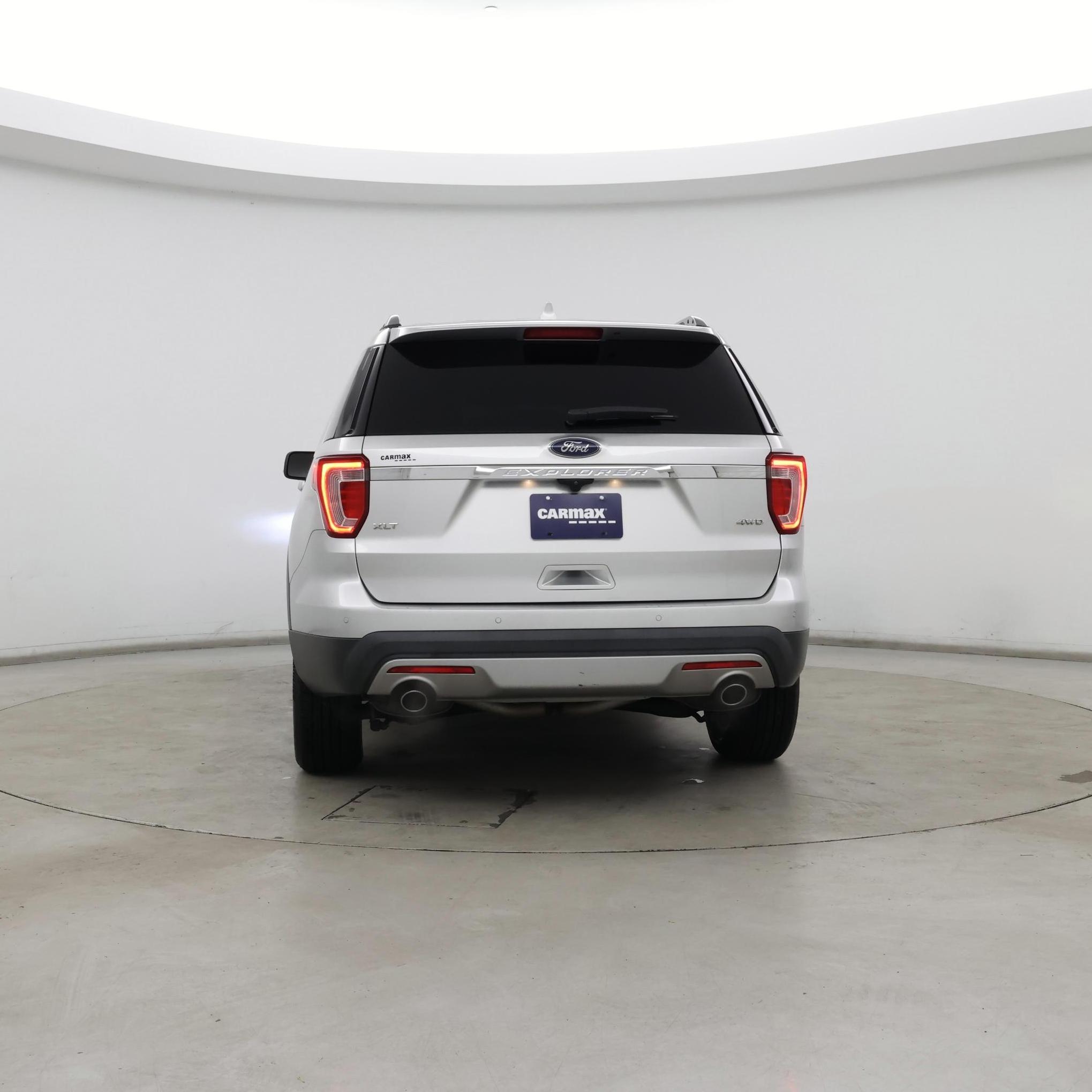 Thumbnail: 2017 Ford Explorer - 6