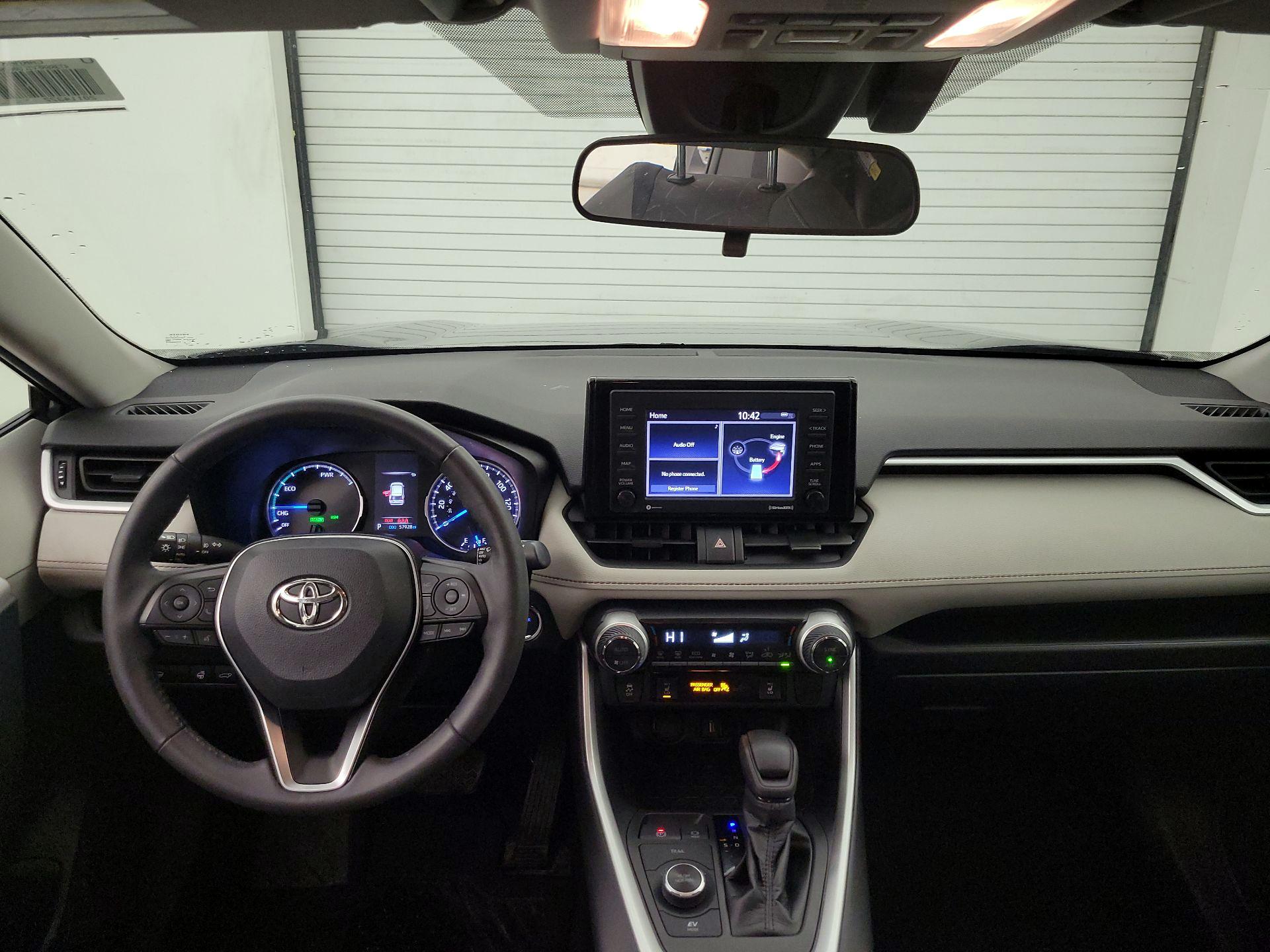 Thumbnail: 2020 Toyota RAV4 - 9