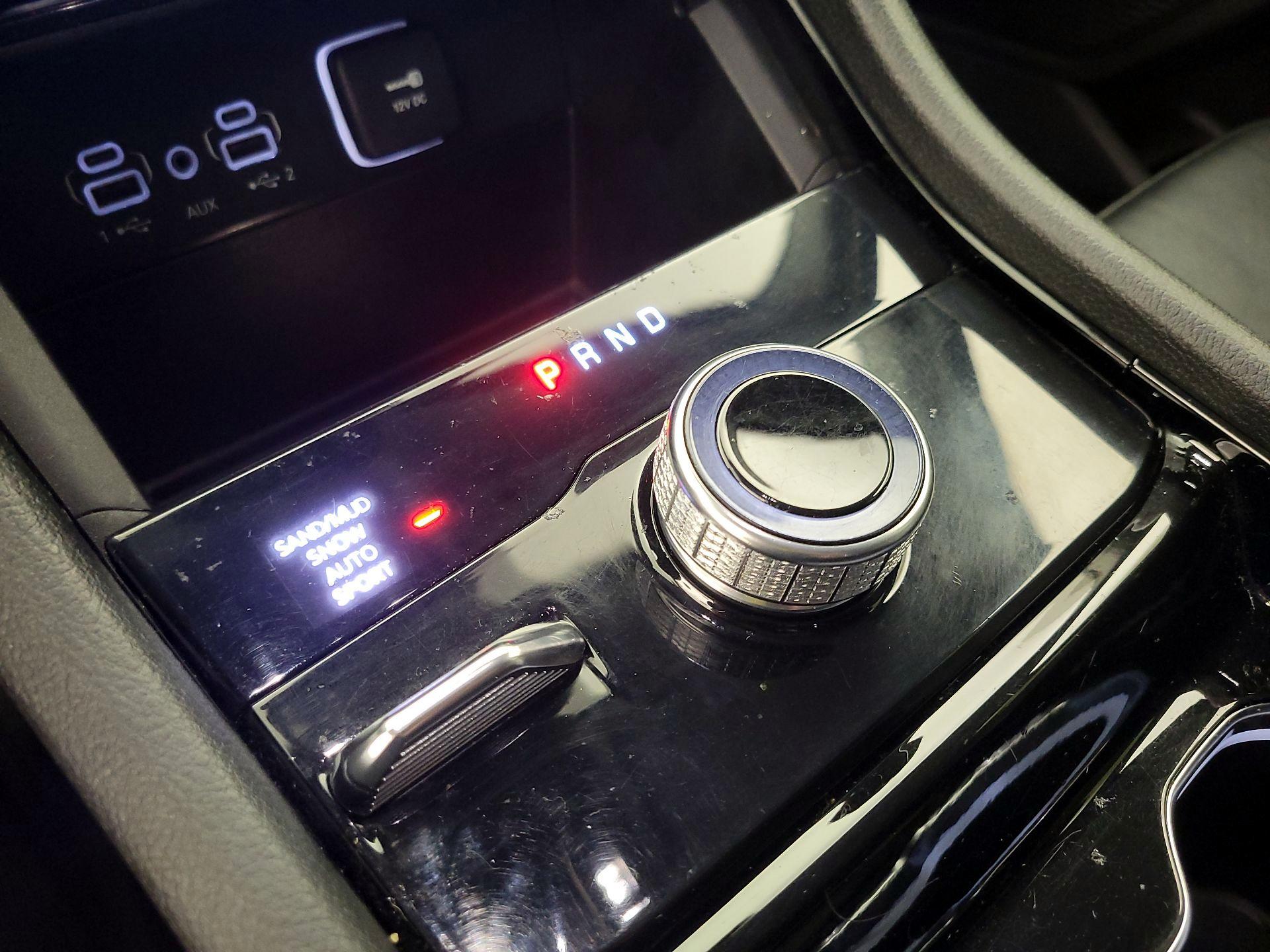 Thumbnail: 2023 Jeep Grand Cherokee - 16