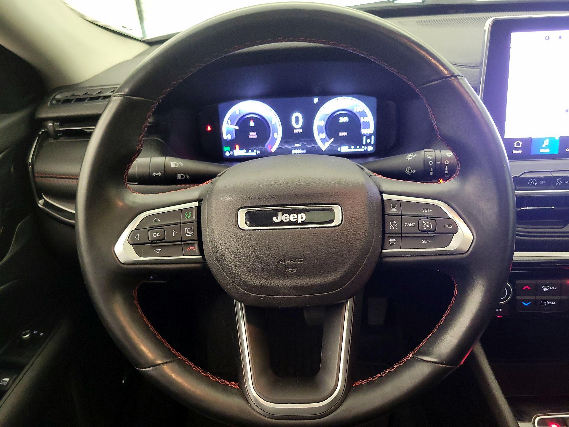 Thumbnail: 2022 Jeep Compass - 10