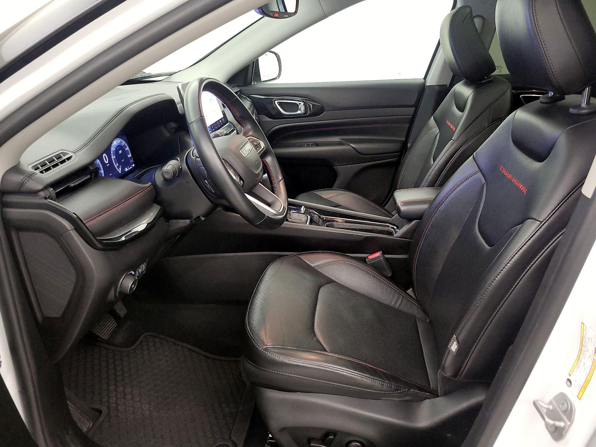 Thumbnail: 2022 Jeep Compass - 11