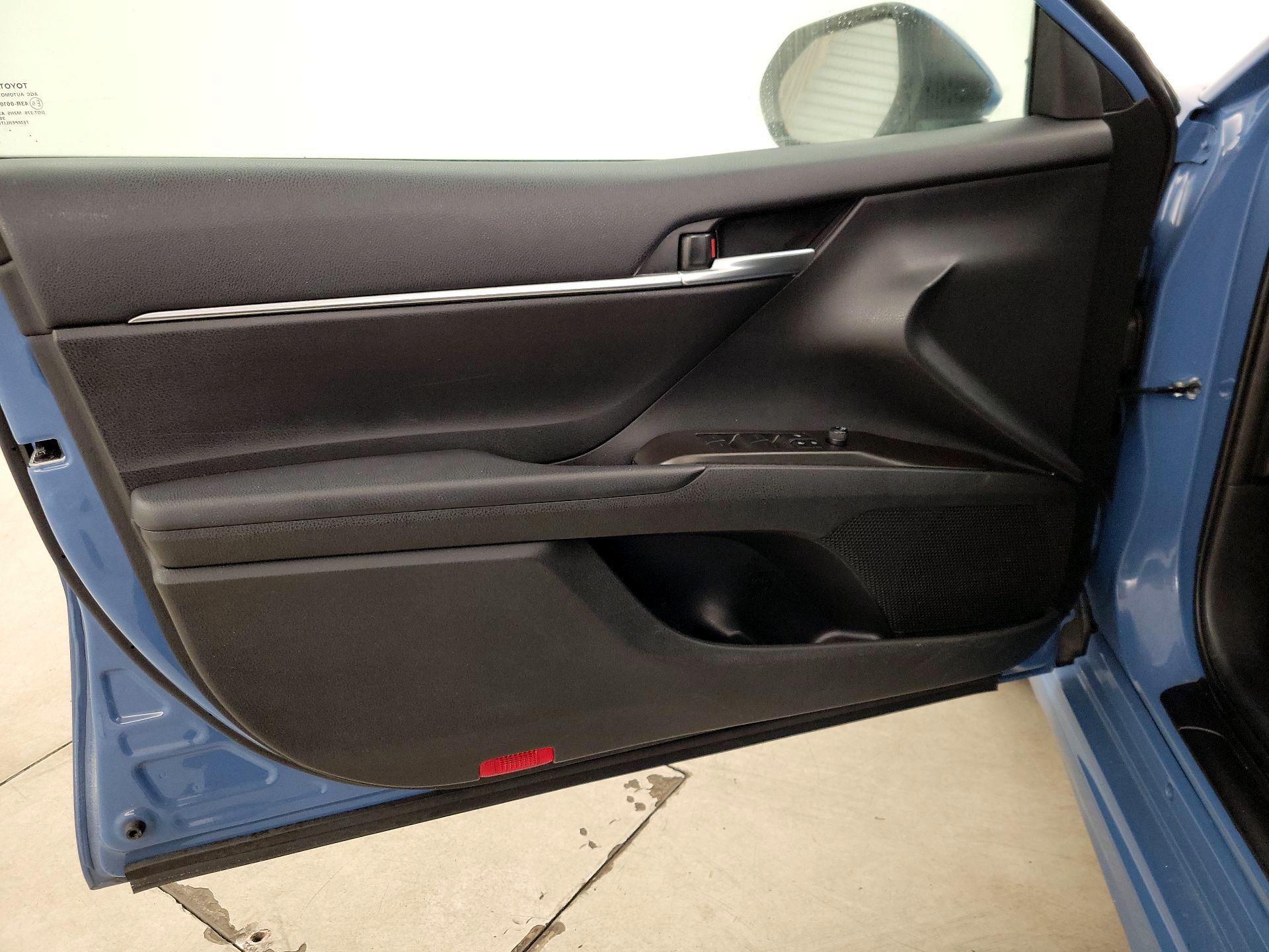 Thumbnail: 2024 Toyota Camry - 12