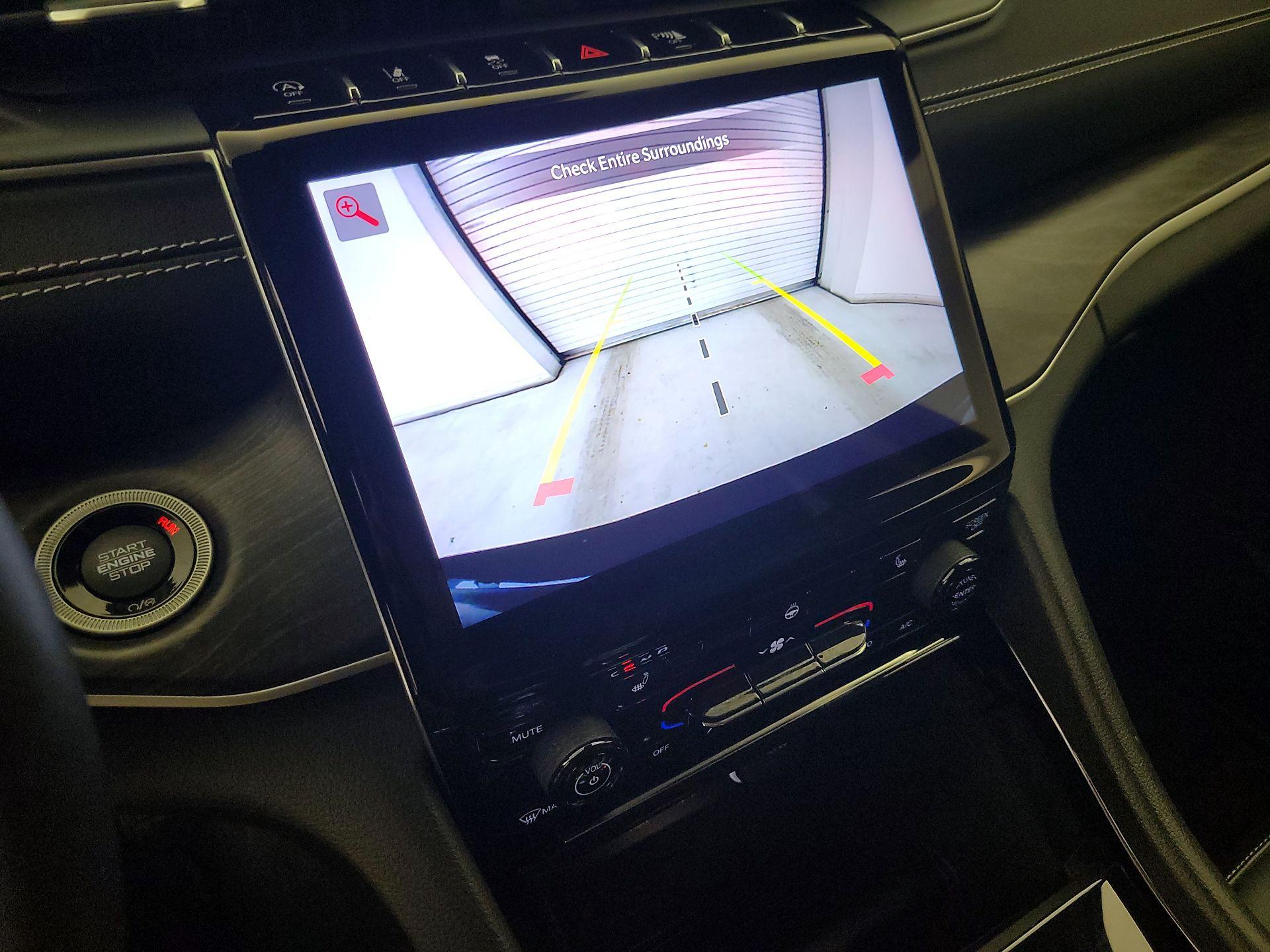 Thumbnail: 2022 Jeep Grand Cherokee L - 14