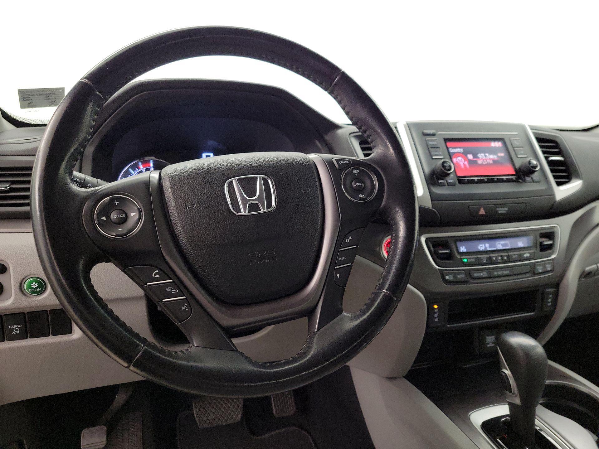 Thumbnail: 2017 Honda Ridgeline - 10