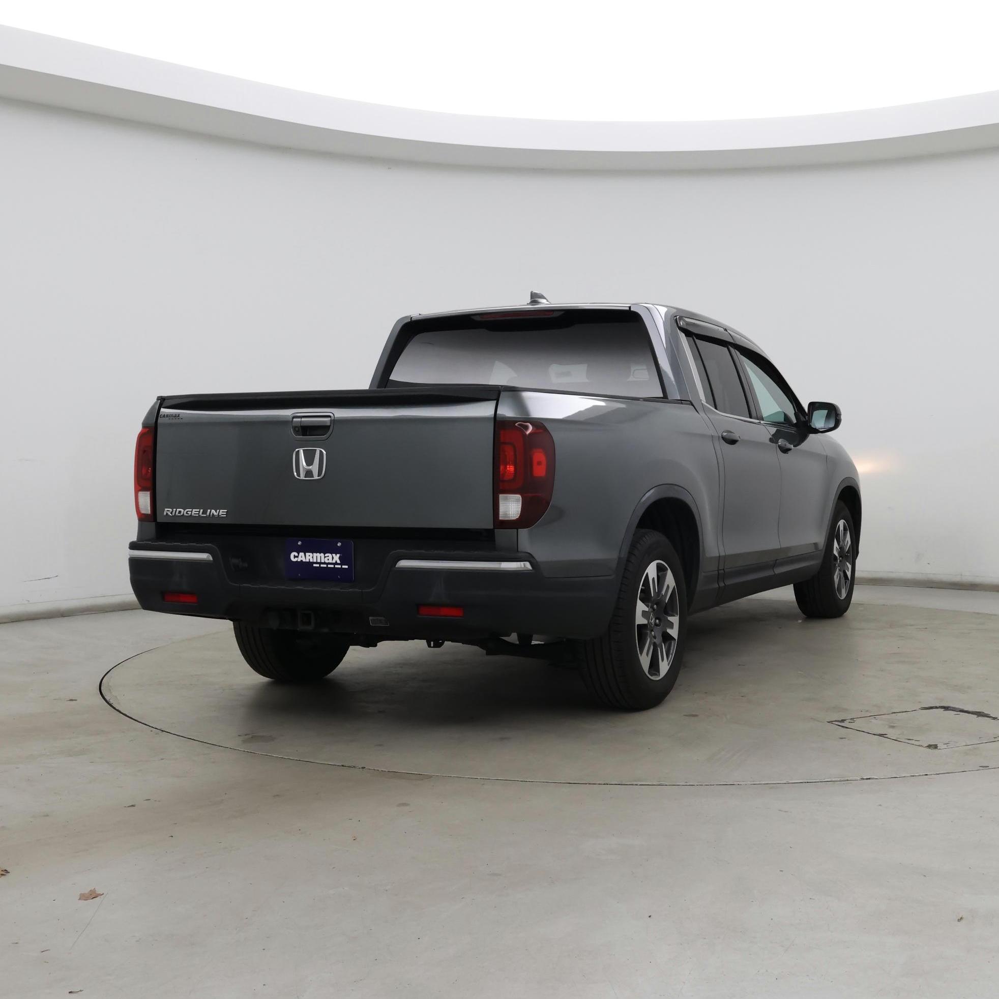 Thumbnail: 2017 Honda Ridgeline - 8