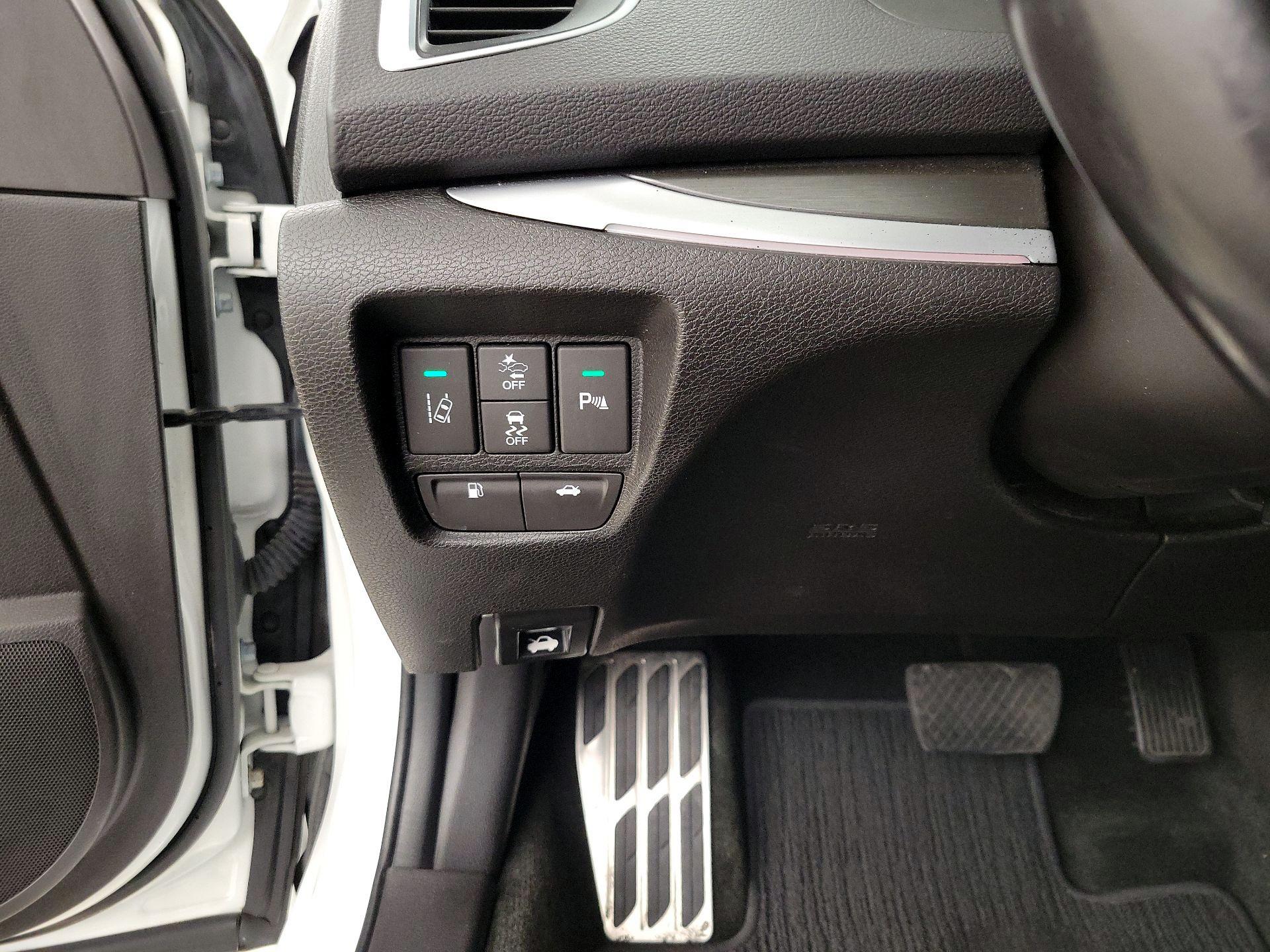 Thumbnail: 2018 Acura TLX - 13