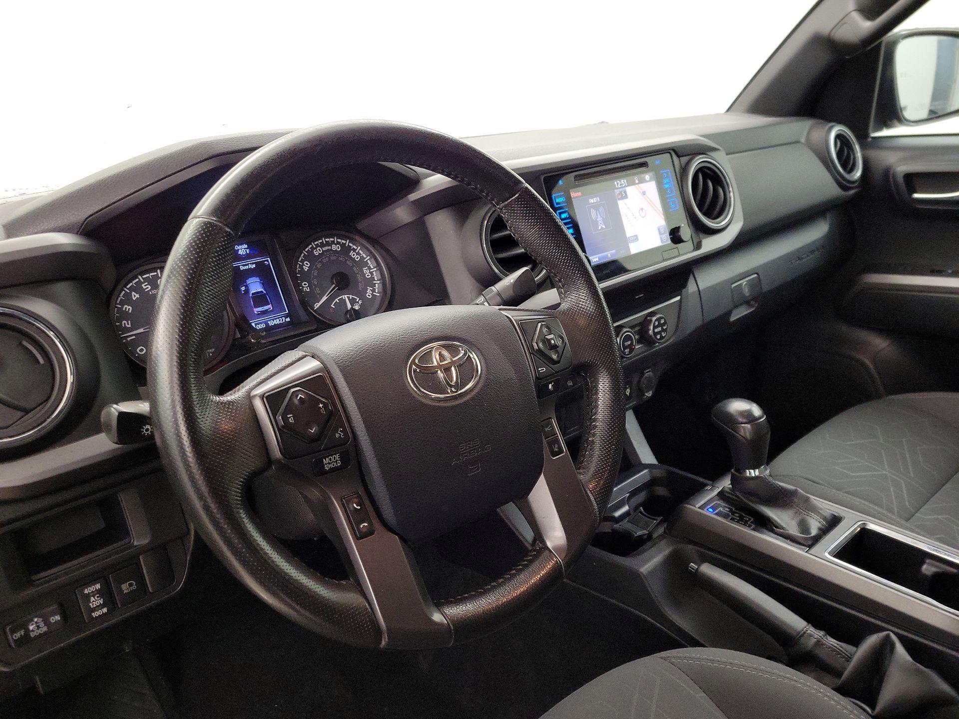 Thumbnail: 2019 Toyota Tacoma - 9