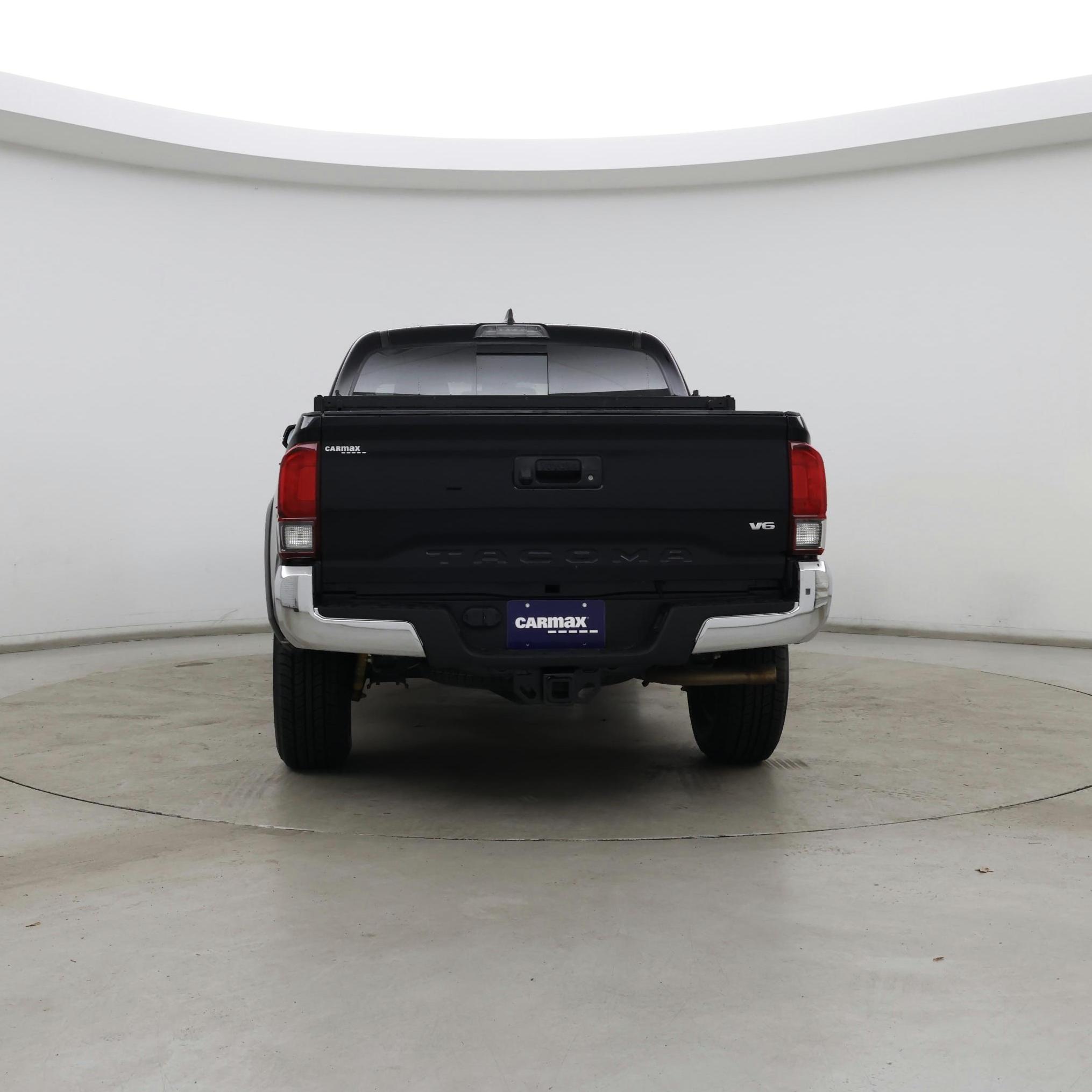 Thumbnail: 2019 Toyota Tacoma - 6