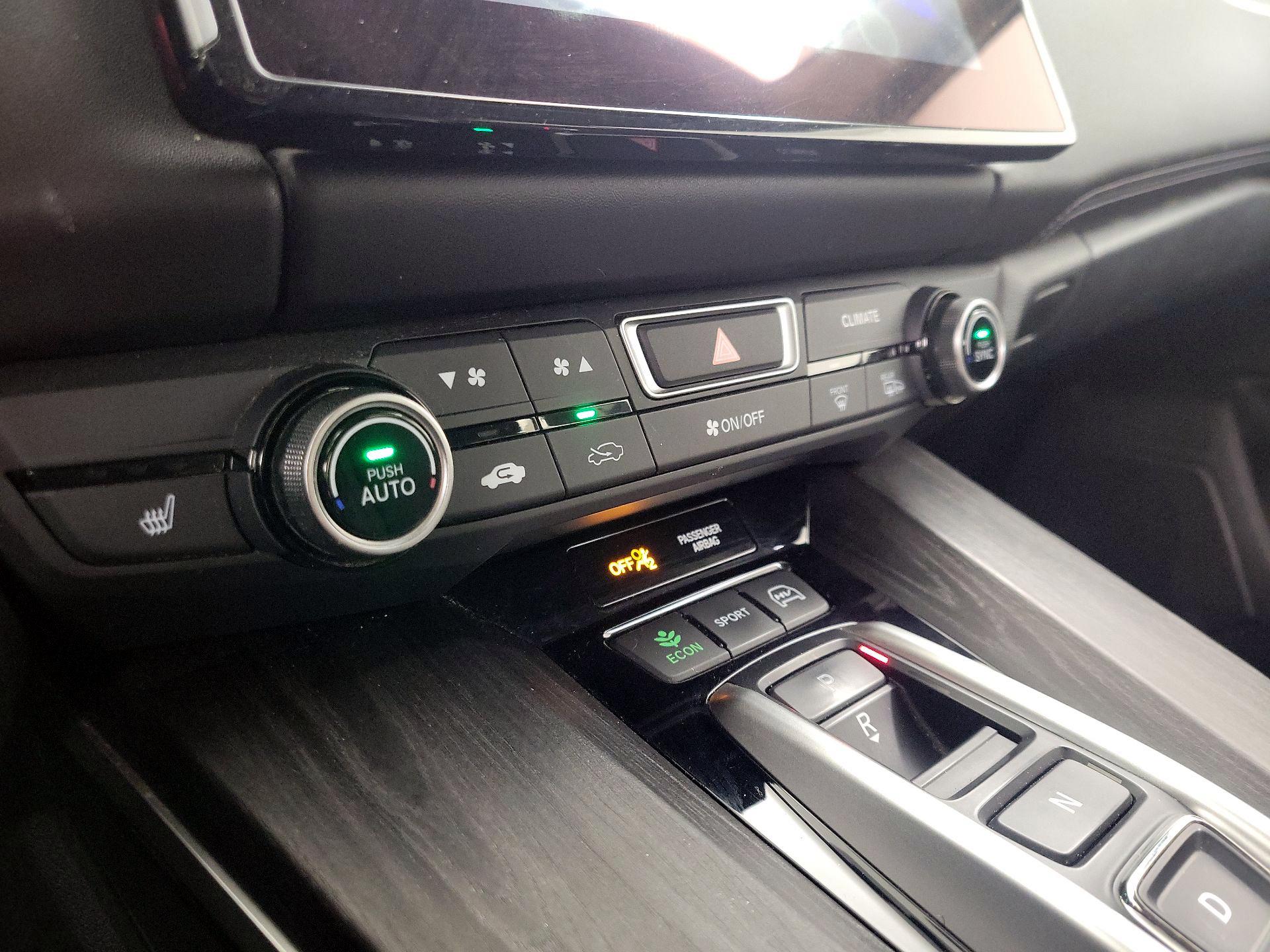 Thumbnail: 2018 Honda Clarity - 16